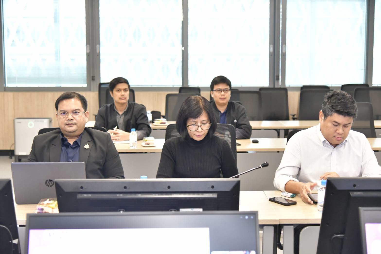 ประชุมคณะทำงานปรับปรุงโครงสร้าง