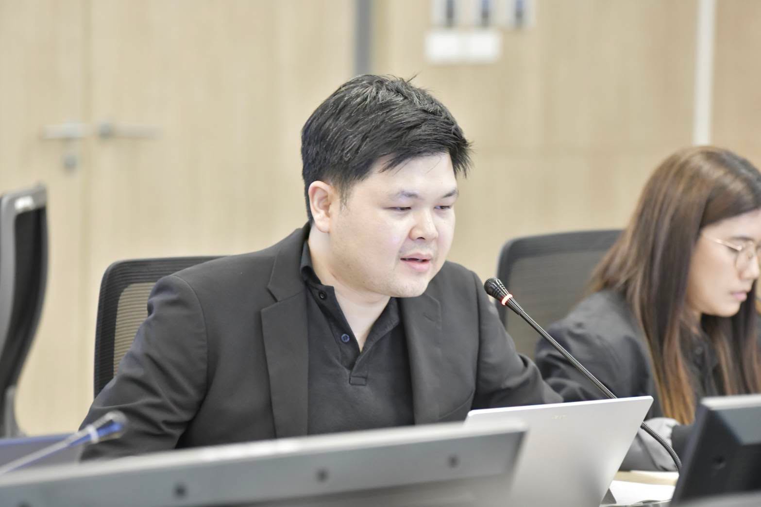 ประชุมคณะทำงานปรับปรุงโครงสร้าง