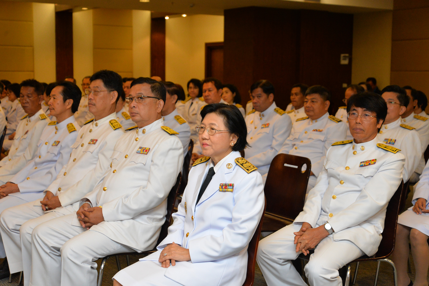 พิธีรับพระราชทานเครื่องราชอิสริยาภรณ์ชั้นสายสะพาย ประจำปี ๒๕๖๐