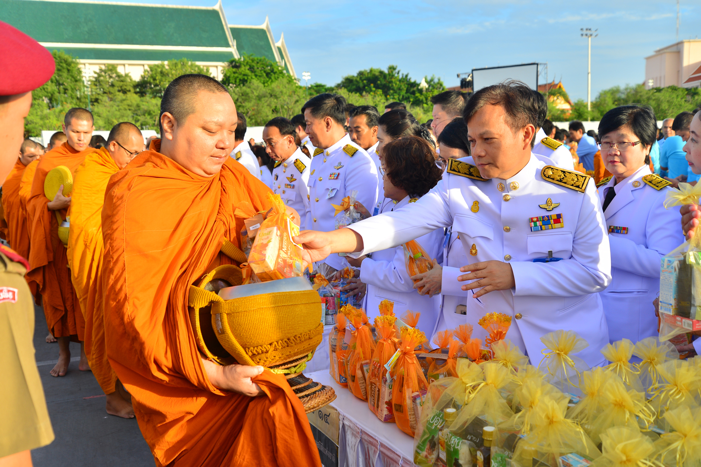 ร่วมกิจกรรมเฉลิมพระเกียรติ สมเด็จพระนางเจ้าสิริกิติ์ พระบรมราชินีนาถ ในรัชกาลที่ ๙