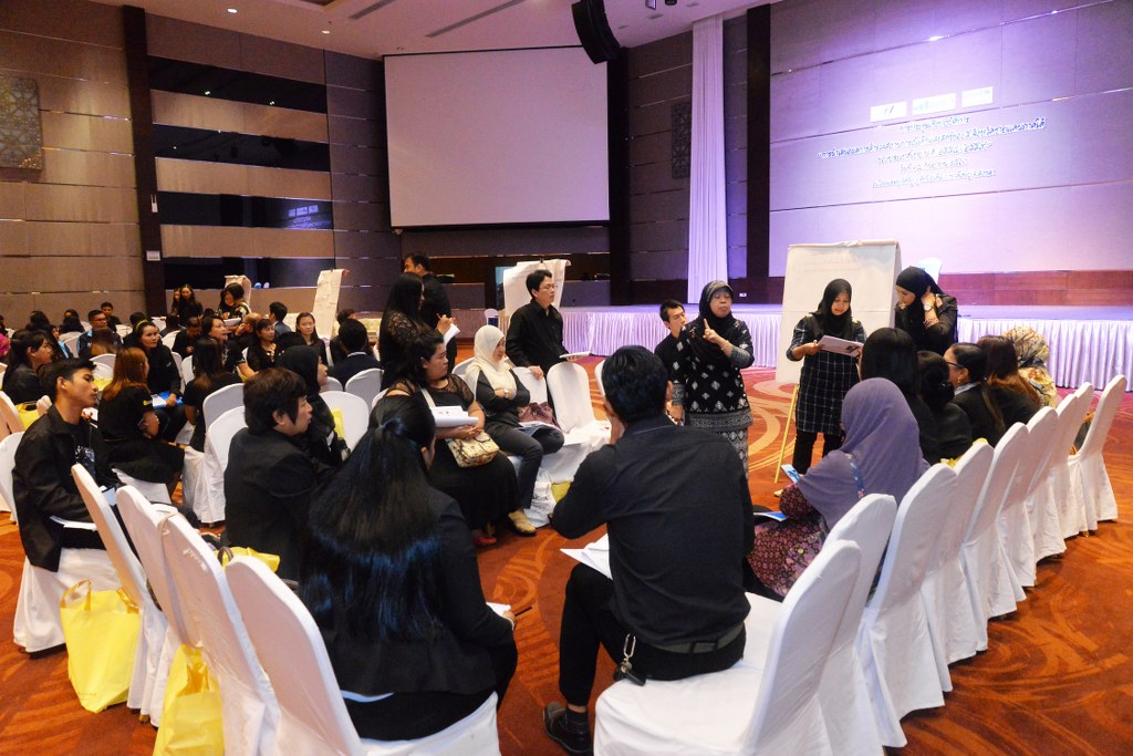 สถานการณ์เด็กและสตรีของ 5 จังหวัด  ชายแดนภาคใต้ของประเทศไทย