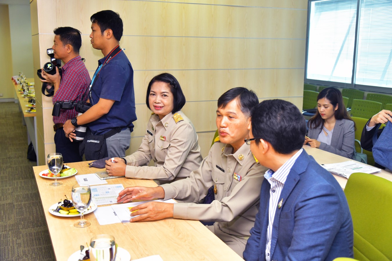 รองนายกฯ (พลเอก ประวิตร วงษ์สุวรรณ) มอบนโยบายกระทรวงดีอี