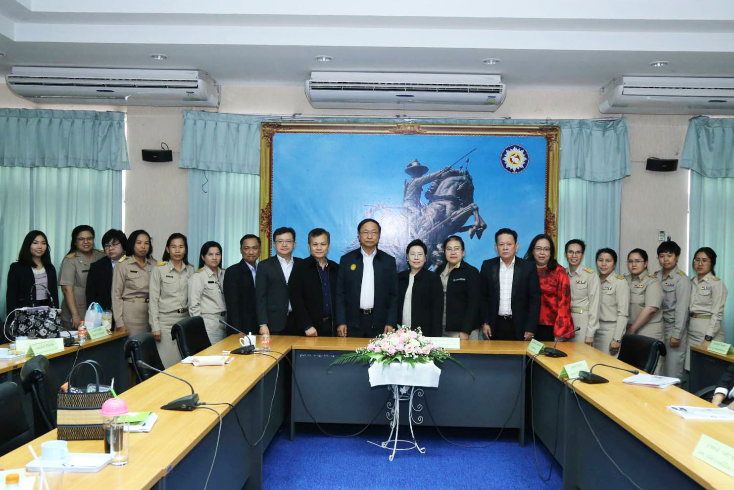 รมว.ดีอี ตรวจเยี่ยมหน่วยงานในสังกัด จังหวัดจันทบุรี