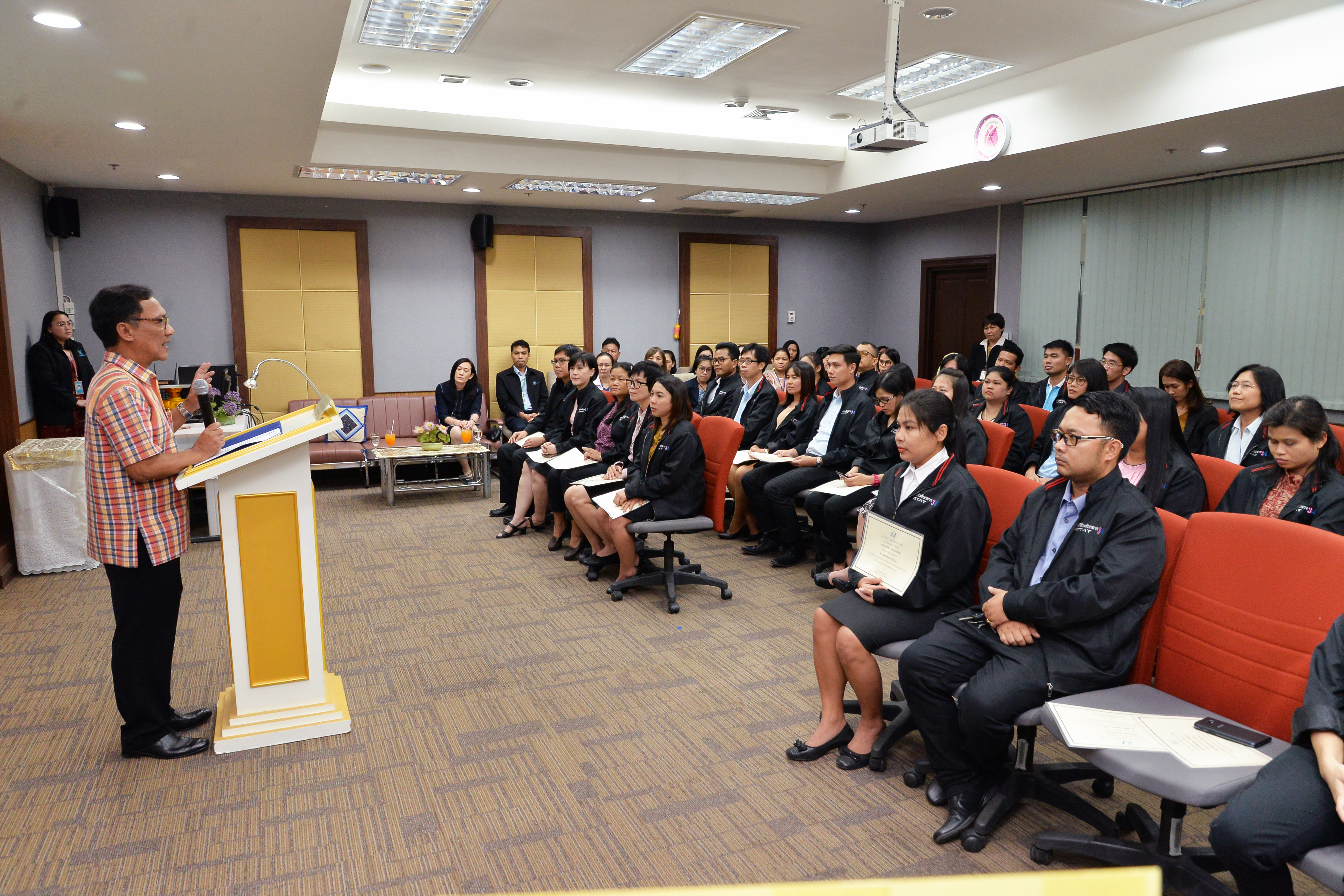 พิธีปิดการอบรมและมอบประกาศนียบัตร
