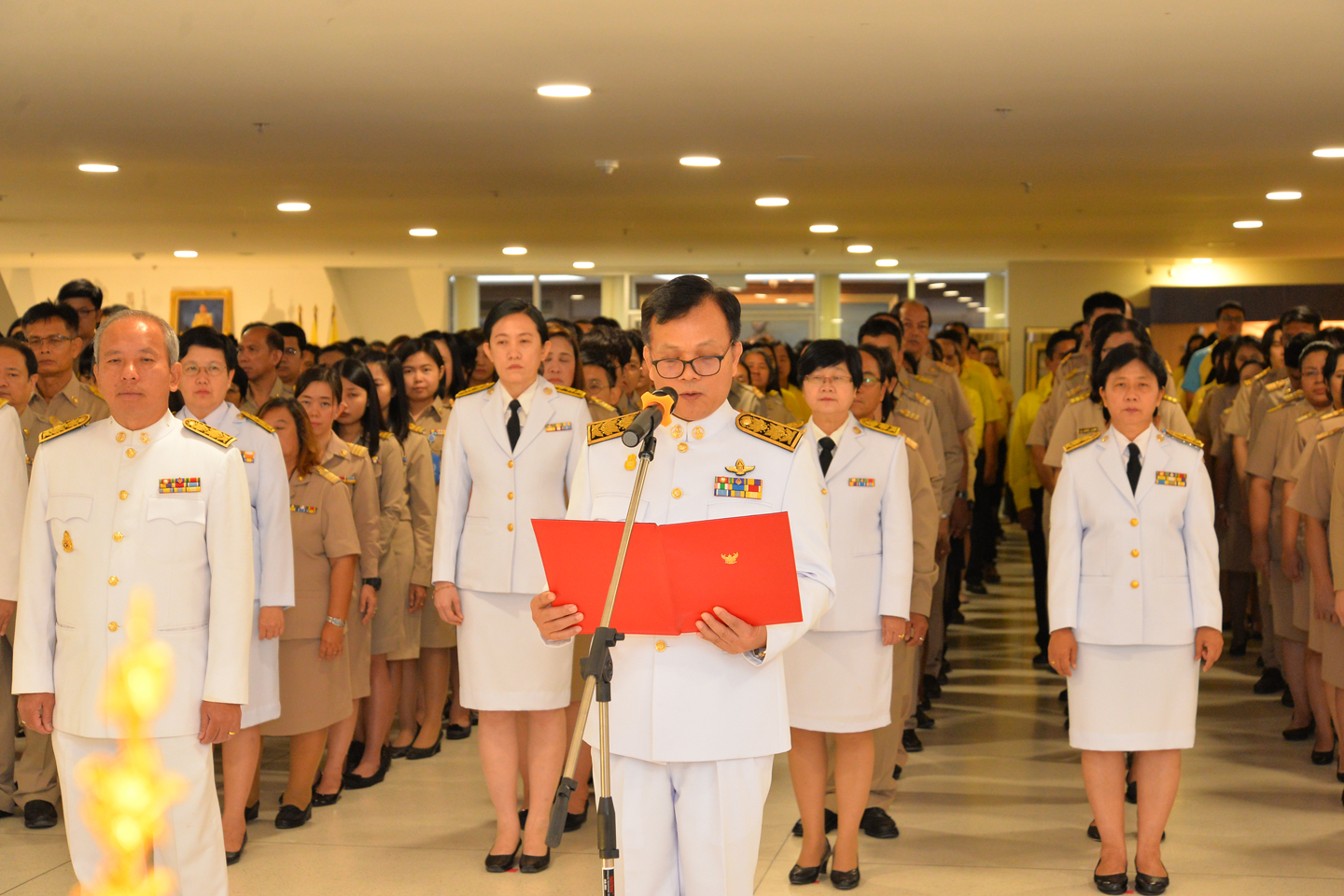 ถวายสัตย์ปฏิญาณเพื่อเป็นข้าราชการที่ดีและพลังของแผ่นดิน