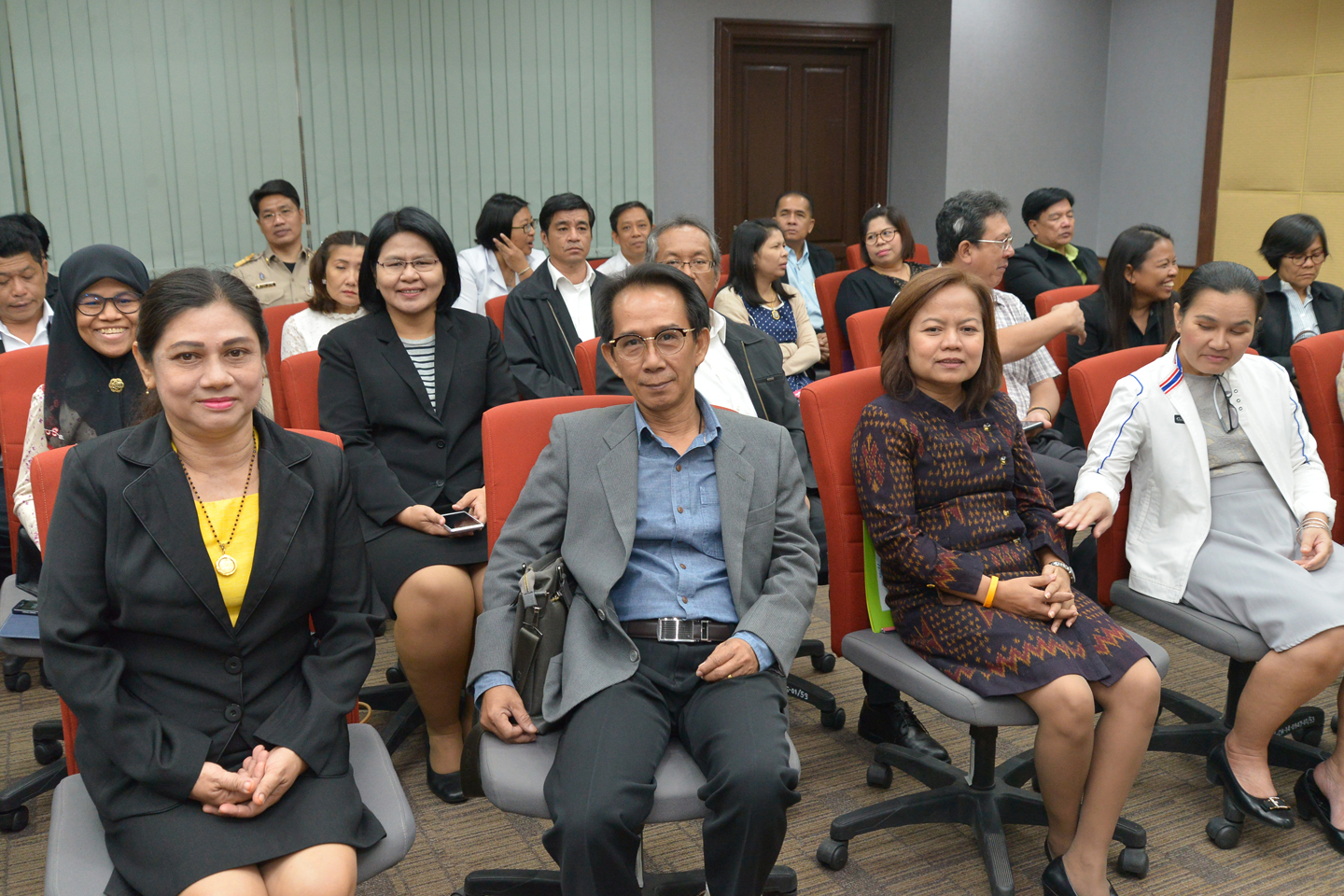 อบรมการพัฒนานักบริหารระดับกลาง รุ่นที่ ๔