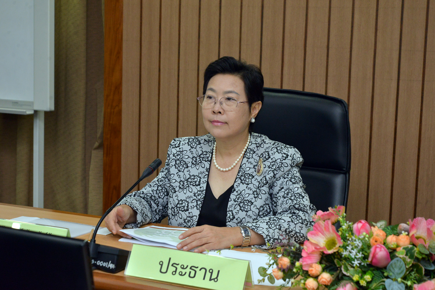 มอบนโยบายเน็ตประชารัฐ