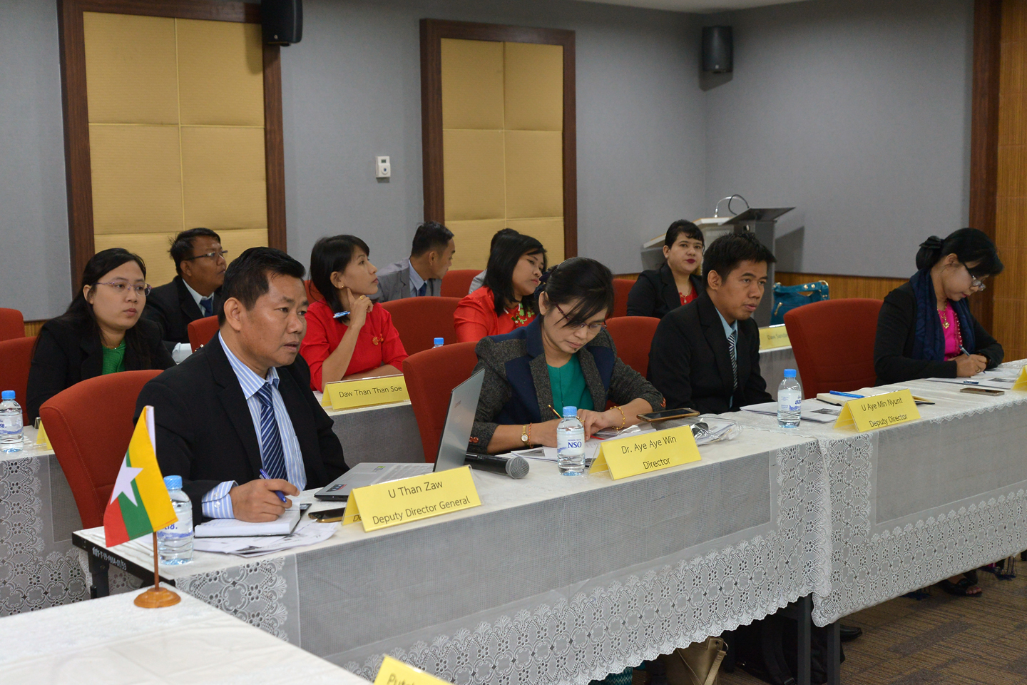 เจ้าหน้าที่จากสำนักงานสถิติกลางของพม่าศึกษาดูงาน