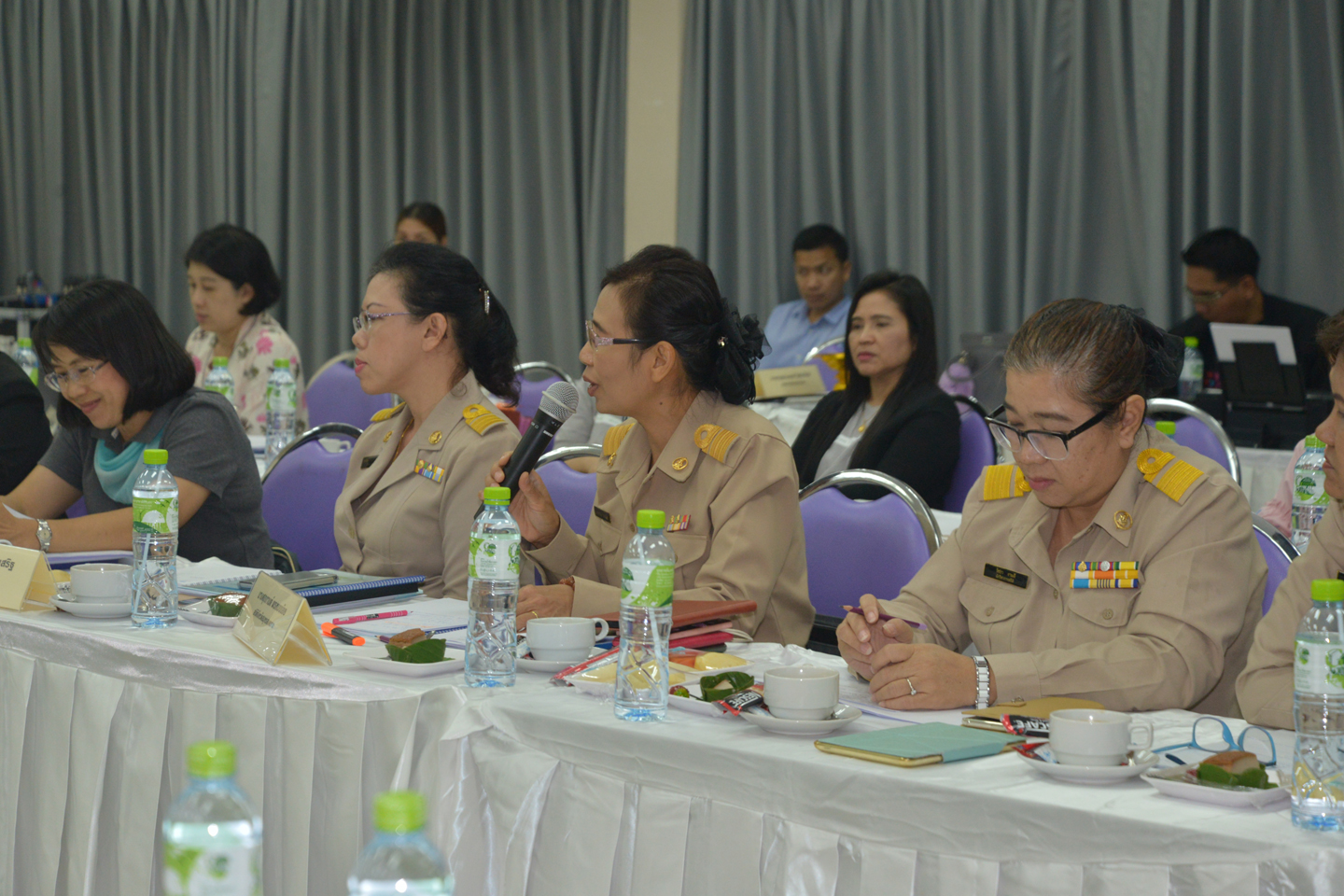 รมว.กระทรวงดีอี ลงพื้นที่ตรวจเยี่ยมงานโครงการ ก่อนประชุม ครม.สัญจร จ.เพชรบุรี