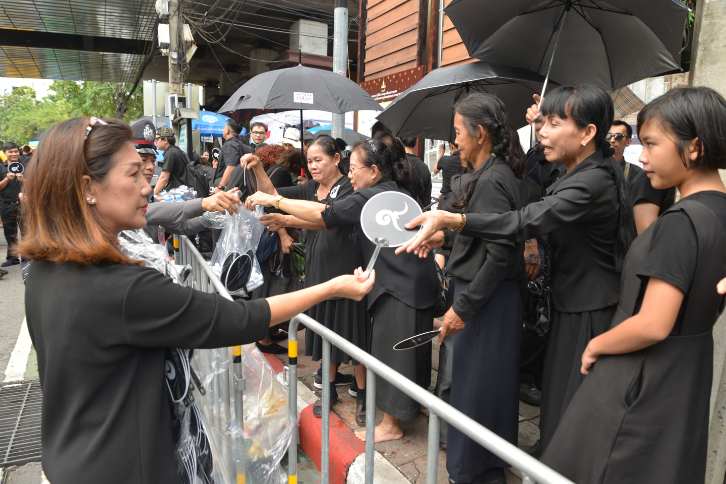 จิตอาสาเฉพาะกิจ สสช.ทำความดีถวายในหลวง ร.๙