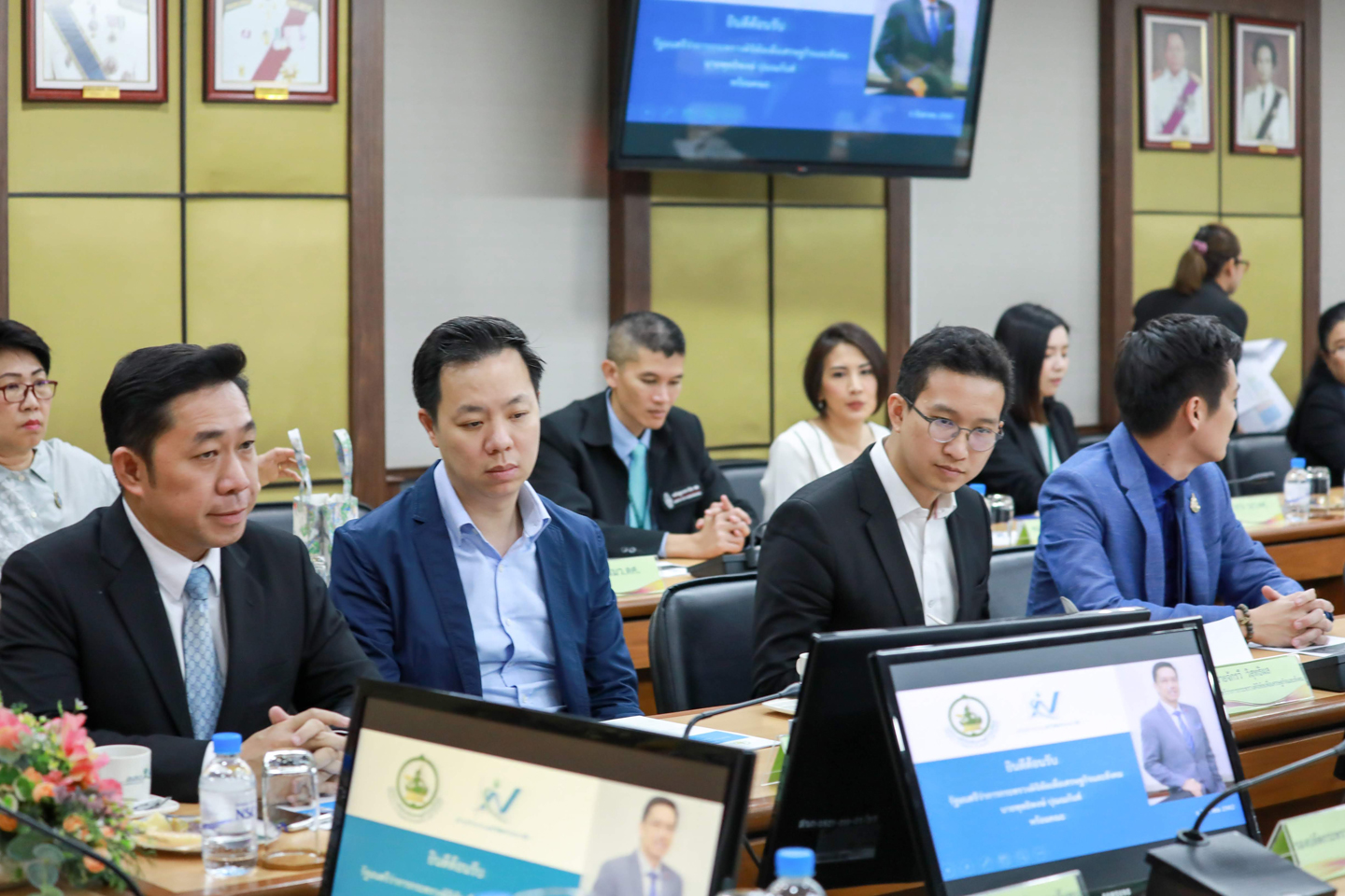 รมว.ดีอีตรวจเยี่ยมสำนักงานสถิติแห่งชาติ