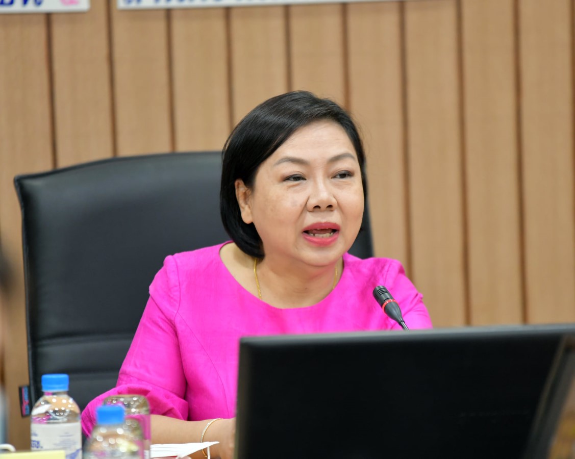 รองผู้อำนวยการสำนักงานสถิติแห่งชาติ เป็นประธานเปิดการอบรม หลักสูตร “ข้าราชการไทยไร้ทุจริต สร้างความคิดจิตพอเพียง”)