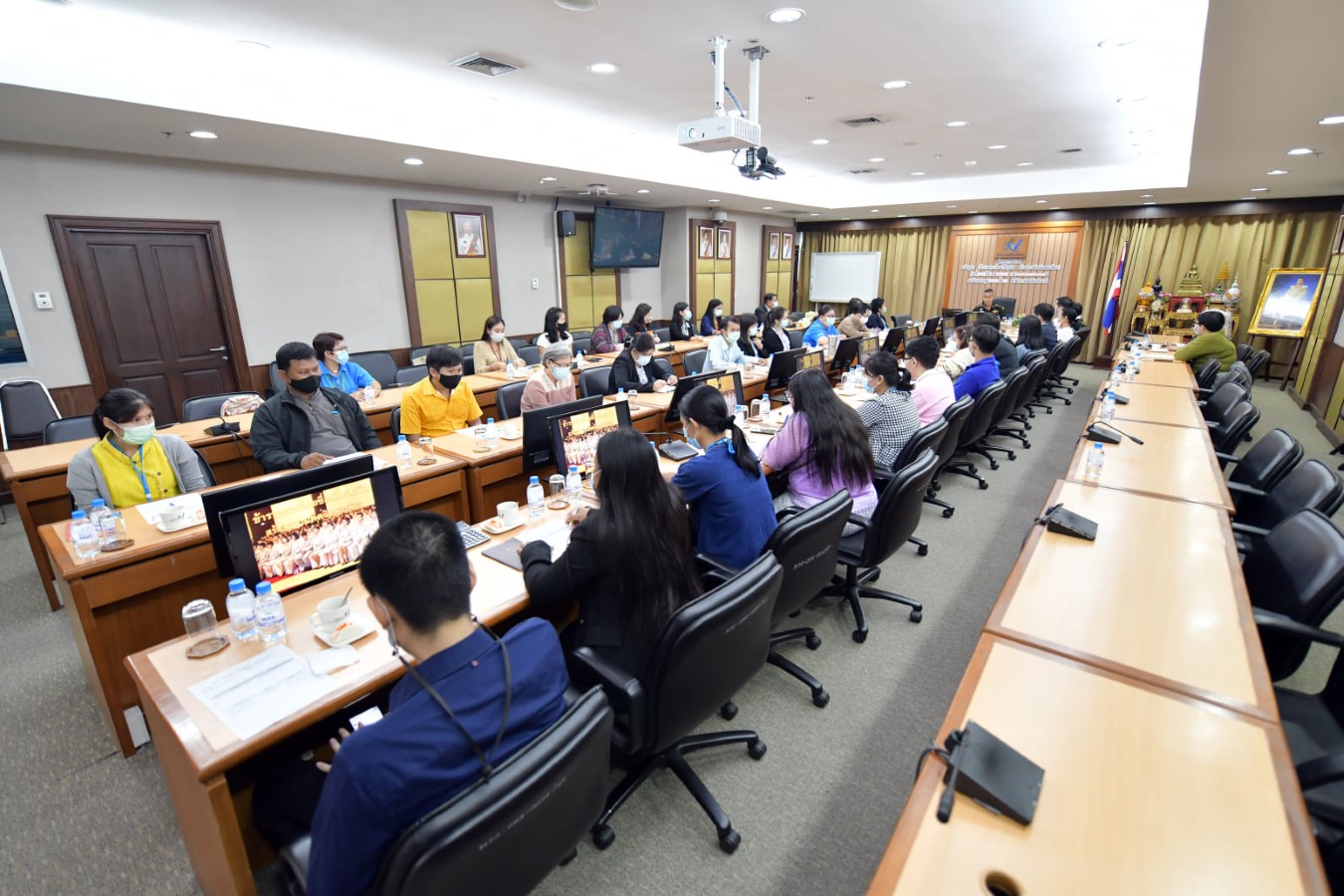 รองผู้อำนวยการสำนักงานสถิติแห่งชาติ เป็นประธานเปิดการอบรม หลักสูตร “ข้าราชการไทยไร้ทุจริต สร้างความคิดจิตพอเพียง”)