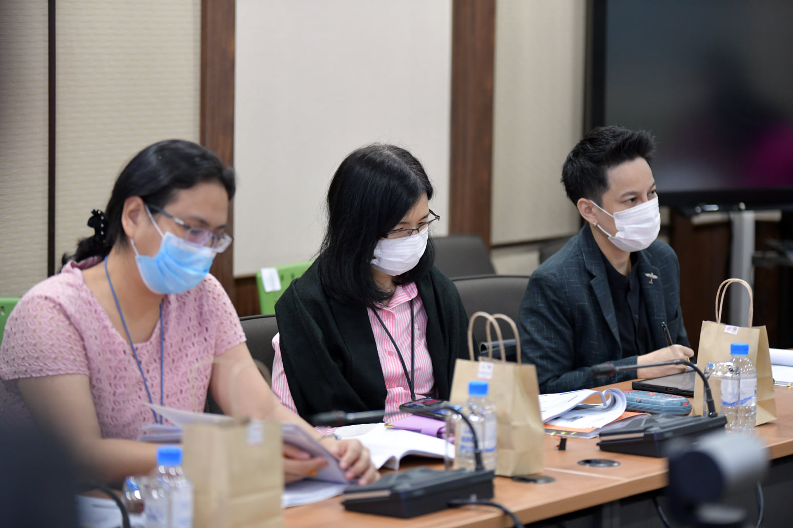 การประชุมคณะทำงานพิจารณาแบบสอบถามโครงการสำมะโนธุรกิจและอุตสาหกรรม พ.ศ. 2565