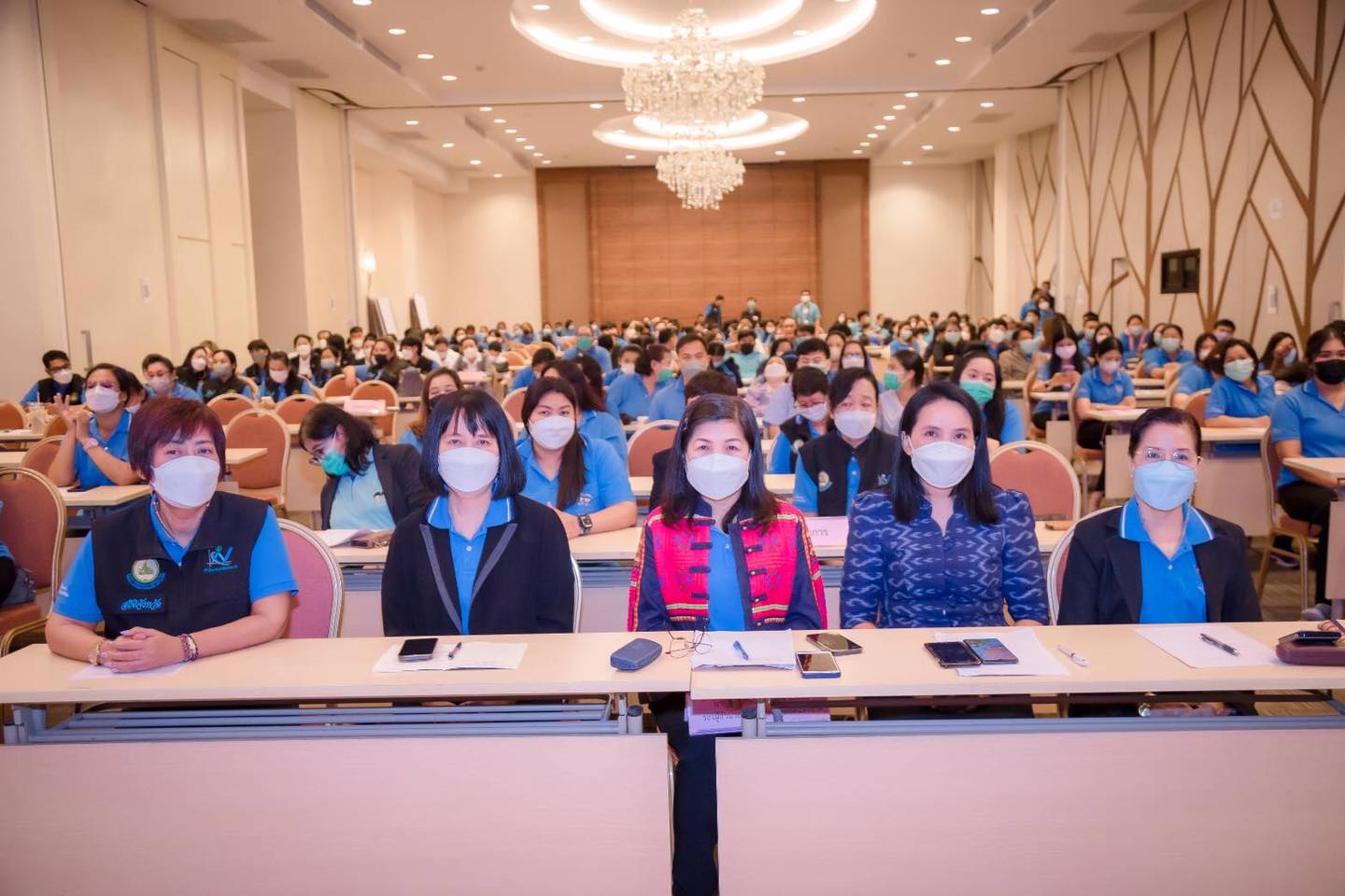สรุปผลการดำเนินงานและนำเสนอผลข้อมูลพื้นฐานของสถานประกอบการ  โครงการสำมะโนธุรกิจและอุตสาหกรรม พ.ศ. 2565 ศูนย์ประชุมภาคกลาง จ.เพชรบุรี