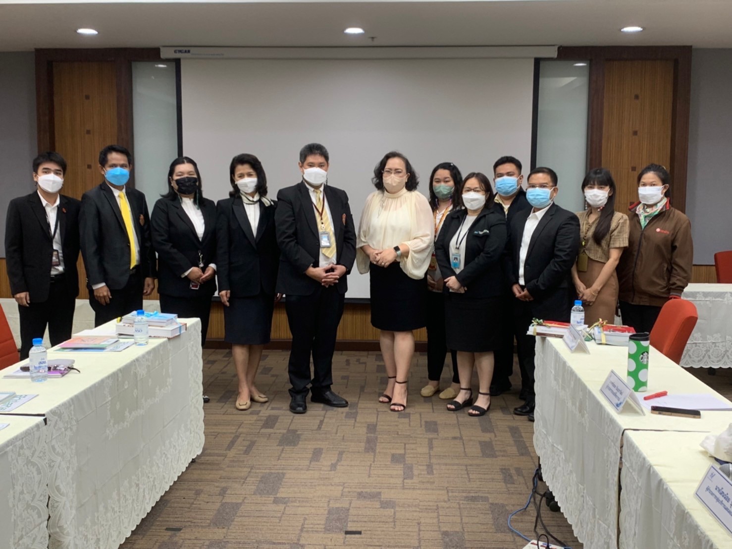 สำนักงานผู้ตรวจการแผ่นดิน เข้าศึกษาดูงานศูนย์ข้อมูลข่าวสารของราชการ ในสำนักงานสถิติแห่งชาติ