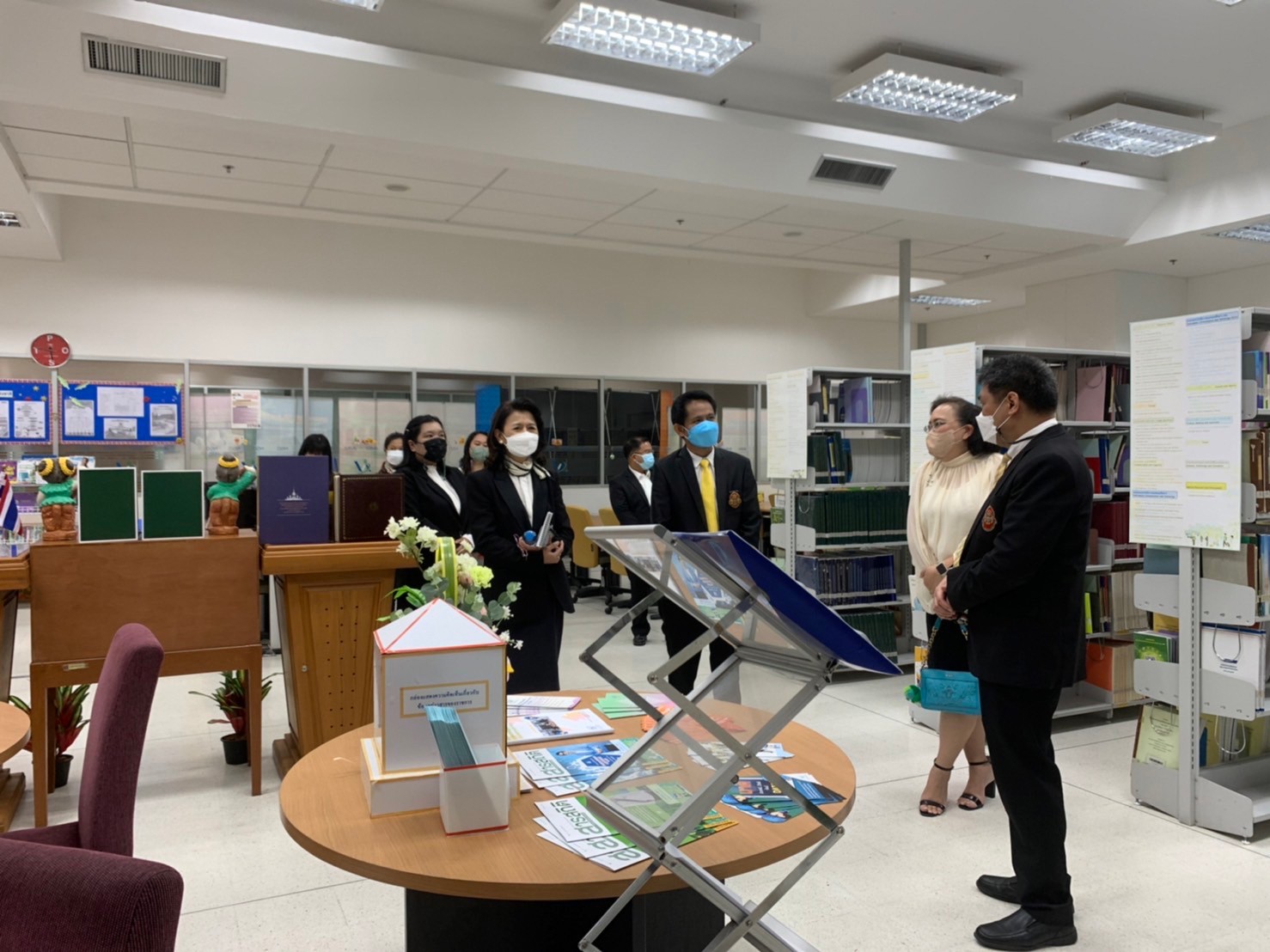 สำนักงานผู้ตรวจการแผ่นดิน เข้าศึกษาดูงานศูนย์ข้อมูลข่าวสารของราชการ ในสำนักงานสถิติแห่งชาติ