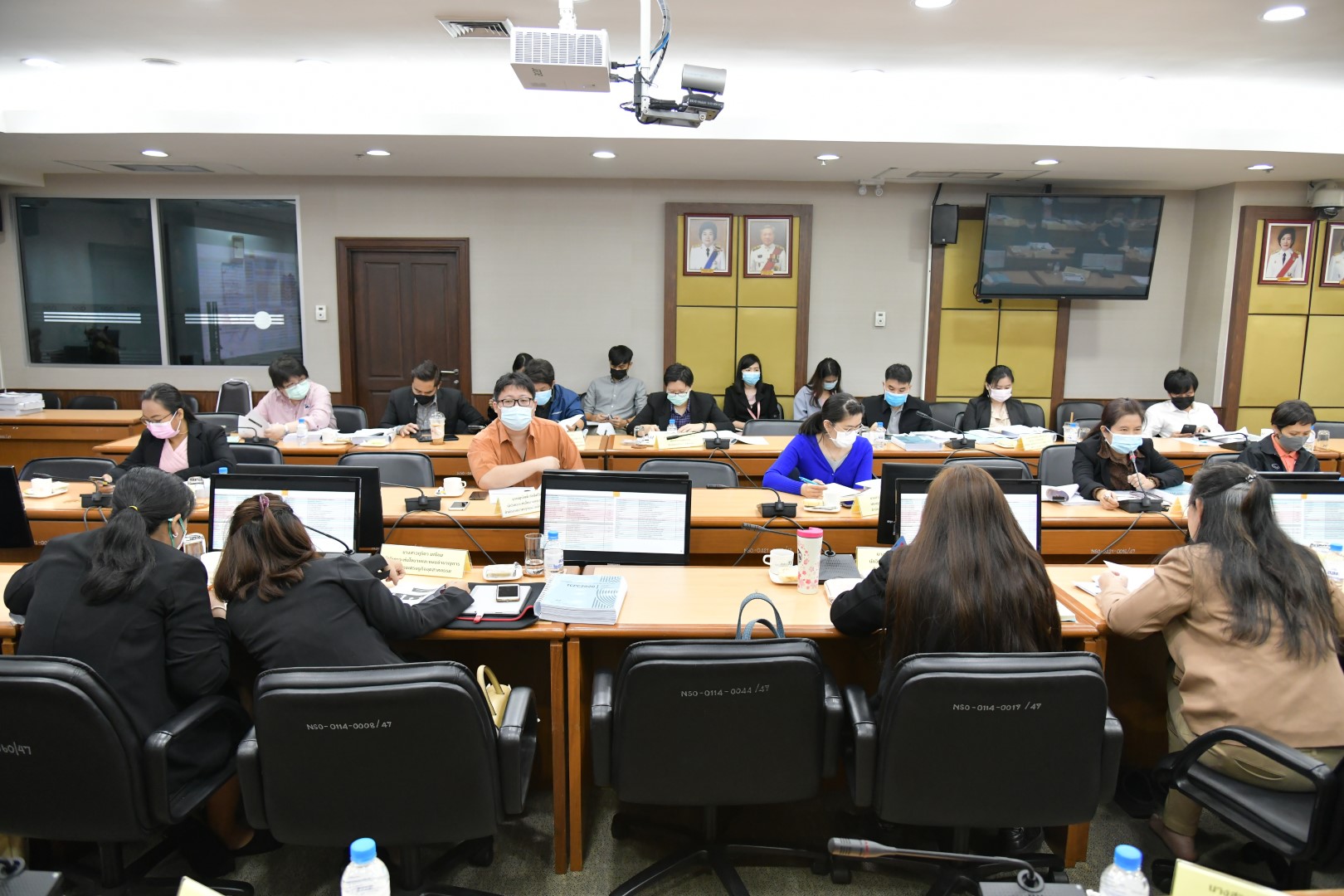 การประชุมการนำเสนอและรับฟังข้อคิดเห็นที่มีต่อร่างมาตรฐาน การนำเสนอสถิติและการผลิตสถิติ