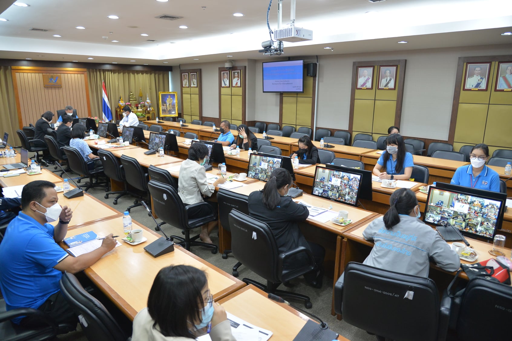 ประชุมชี้แจงระเบียบวิธีปฏิบัติงาน โครงการสำรวจภาวะเศรษฐกิจ และสังคมของครัวเรือน พ.ศ. 2565