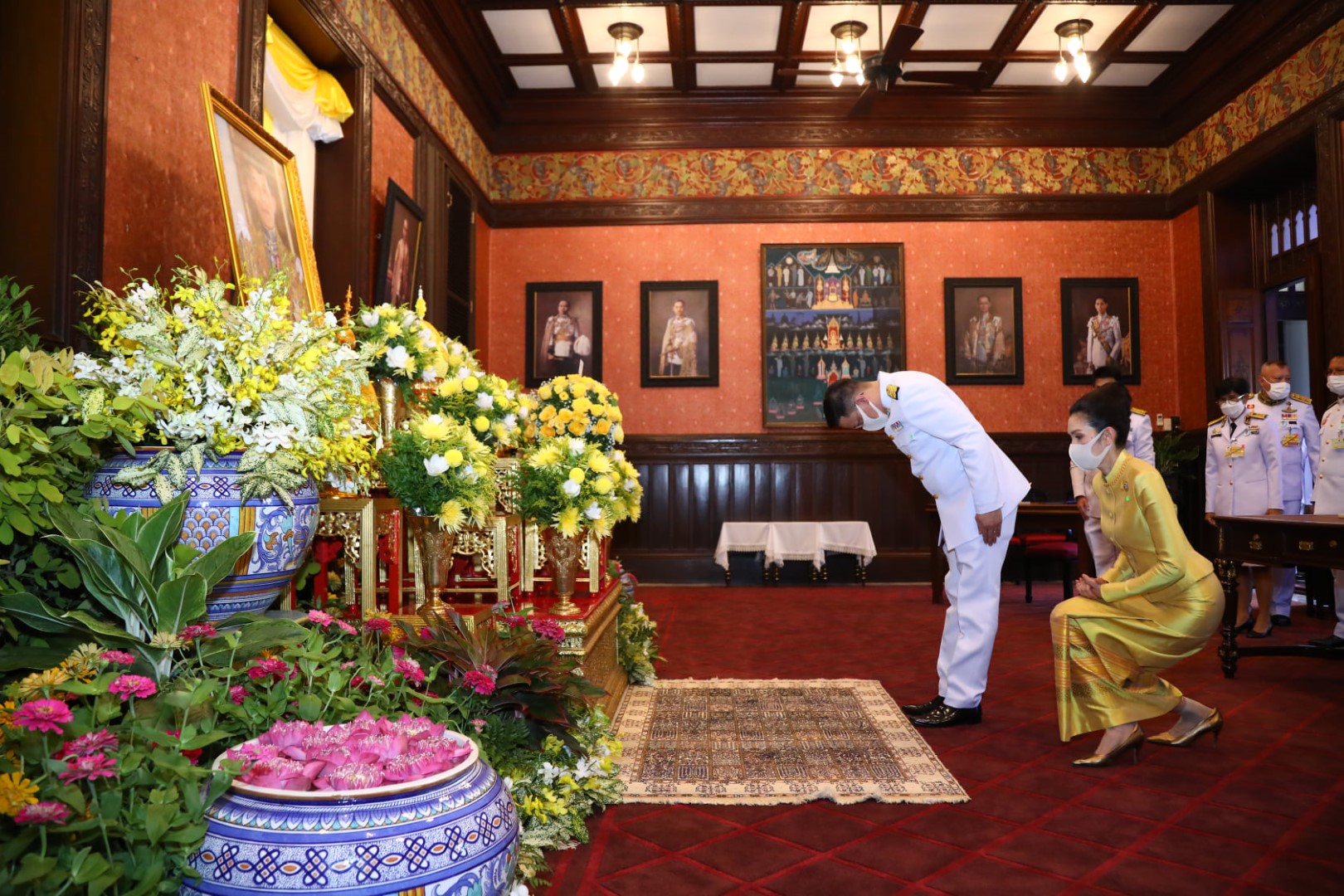 ลงนามถวายพระพร