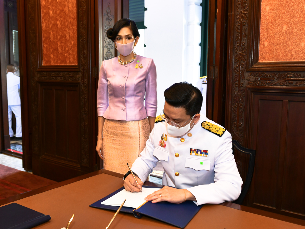 พิธีลงนามถวายพระพร