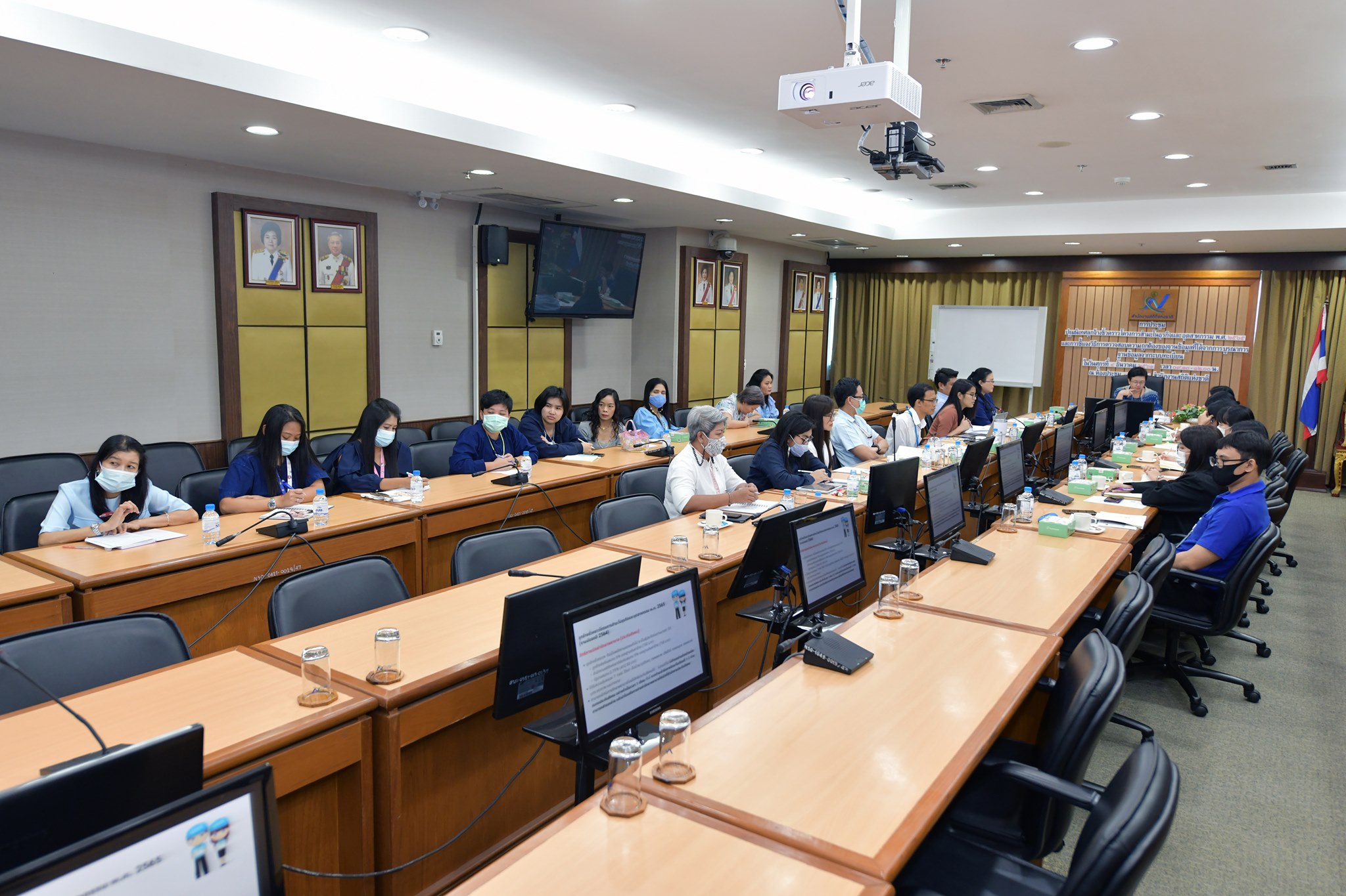 การประชุมปฐมนิเทศลูกจ้างชั่วคราวโครงการสำมะโนธุรกิจและอุตสาหกรรม พ.ศ. 2565 ​