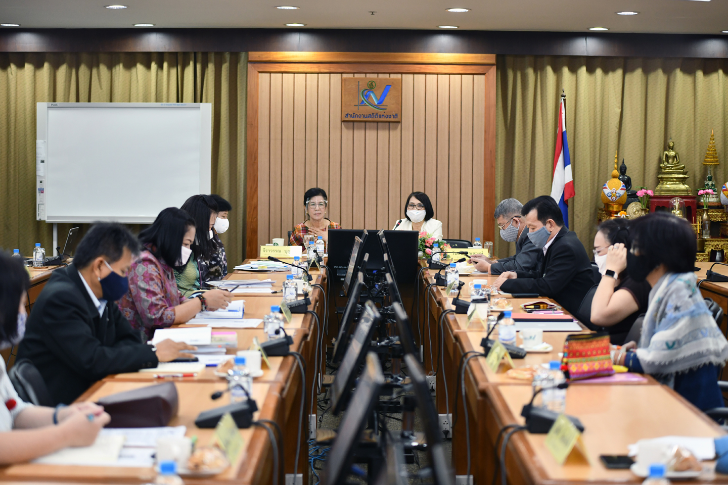การอบรมเชิงปฏิบัติการและการระดมสมอง เรื่อง COVID-๑๙ เปลี่ยนโลก เปลี่ยนสังคม