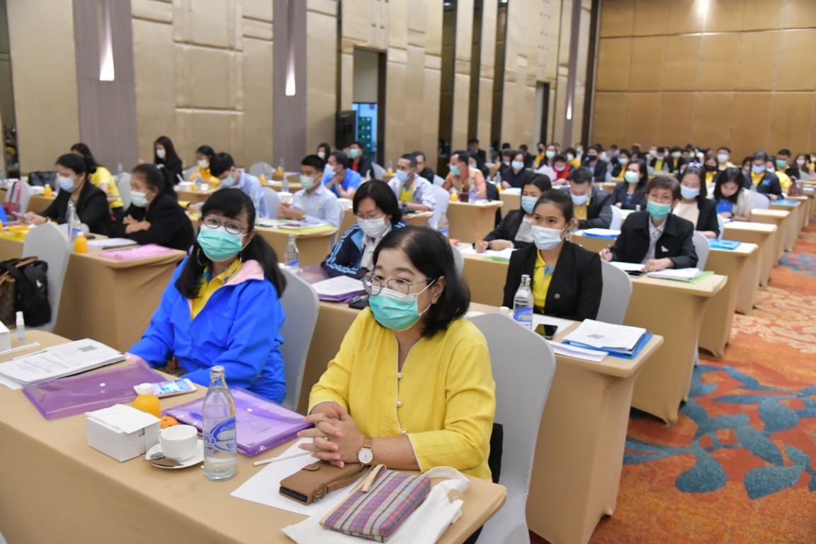 การประชุมเชิงปฏิบัติการ โครงการสำมะโนธุรกิจและอุตสาหกรรม พ.ศ. 2565 (งานนับจดปี 2564) ระดับเจ้าหน้าที่ผู้อบรม