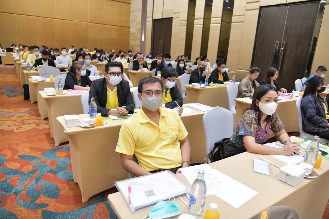 การประชุมเชิงปฏิบัติการ โครงการสำมะโนธุรกิจและอุตสาหกรรม พ.ศ. 2565 (งานนับจดปี 2564) ระดับเจ้าหน้าที่ผู้อบรม