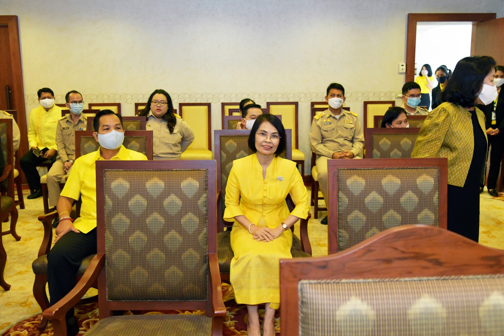พิธีมอบเกียรติบัตรและเข็มเชิดชูเกียรติ แก่ข้าราชการพลเรือนดีเด่น ประจำปี ๒๕๖๒