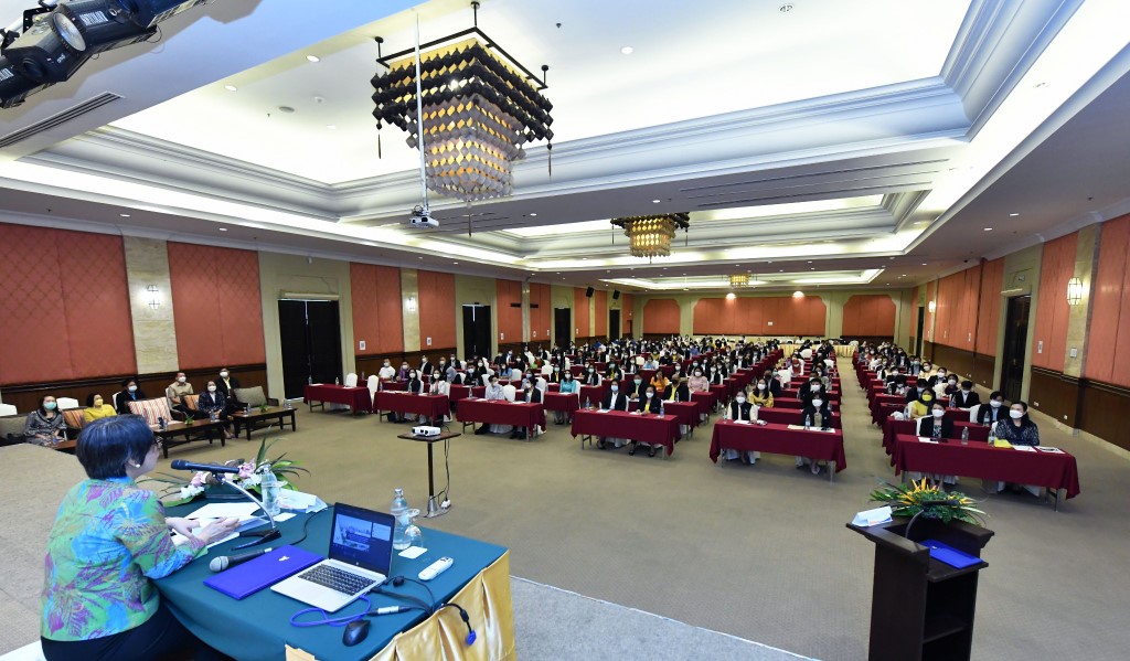 การสรุปผลการดำเนินงานและนำเสนอผลข้อมูลพื้นฐานของสถานประกอบการ โครงการสำมะโนธุรกิจและอุตสาหกรรม พ.ศ. 2565 (ระดับผู้อำนวยการกลุ่ม)