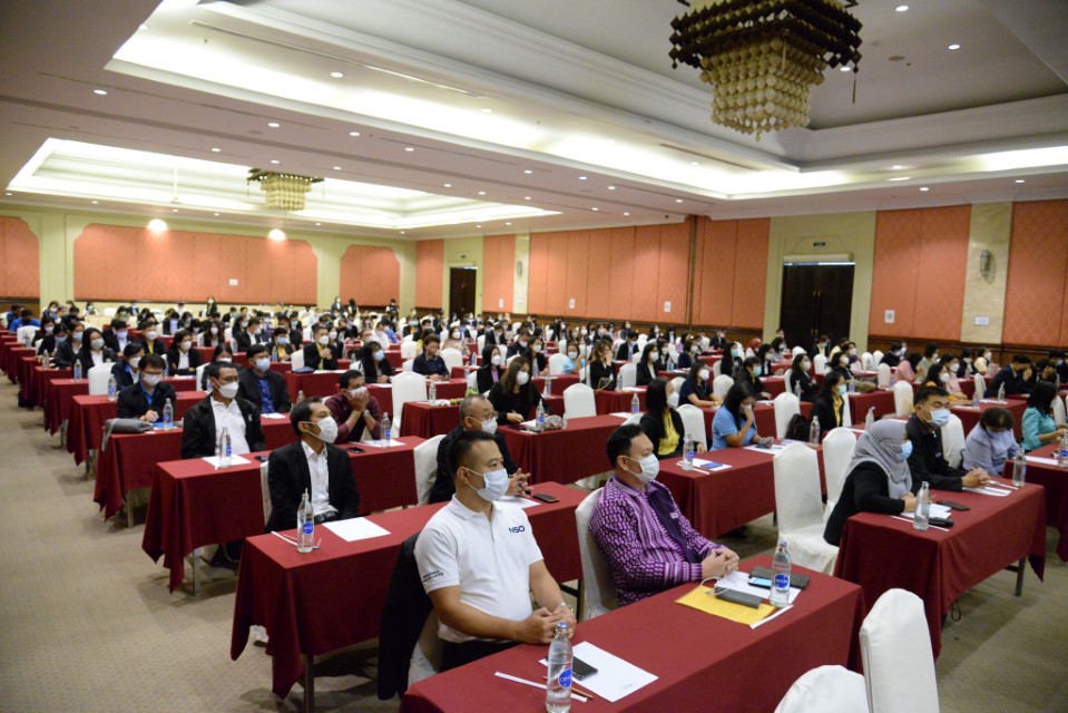 การสรุปผลการดำเนินงานและนำเสนอผลข้อมูลพื้นฐานของสถานประกอบการ โครงการสำมะโนธุรกิจและอุตสาหกรรม พ.ศ. 2565 (ระดับผู้อำนวยการกลุ่ม)