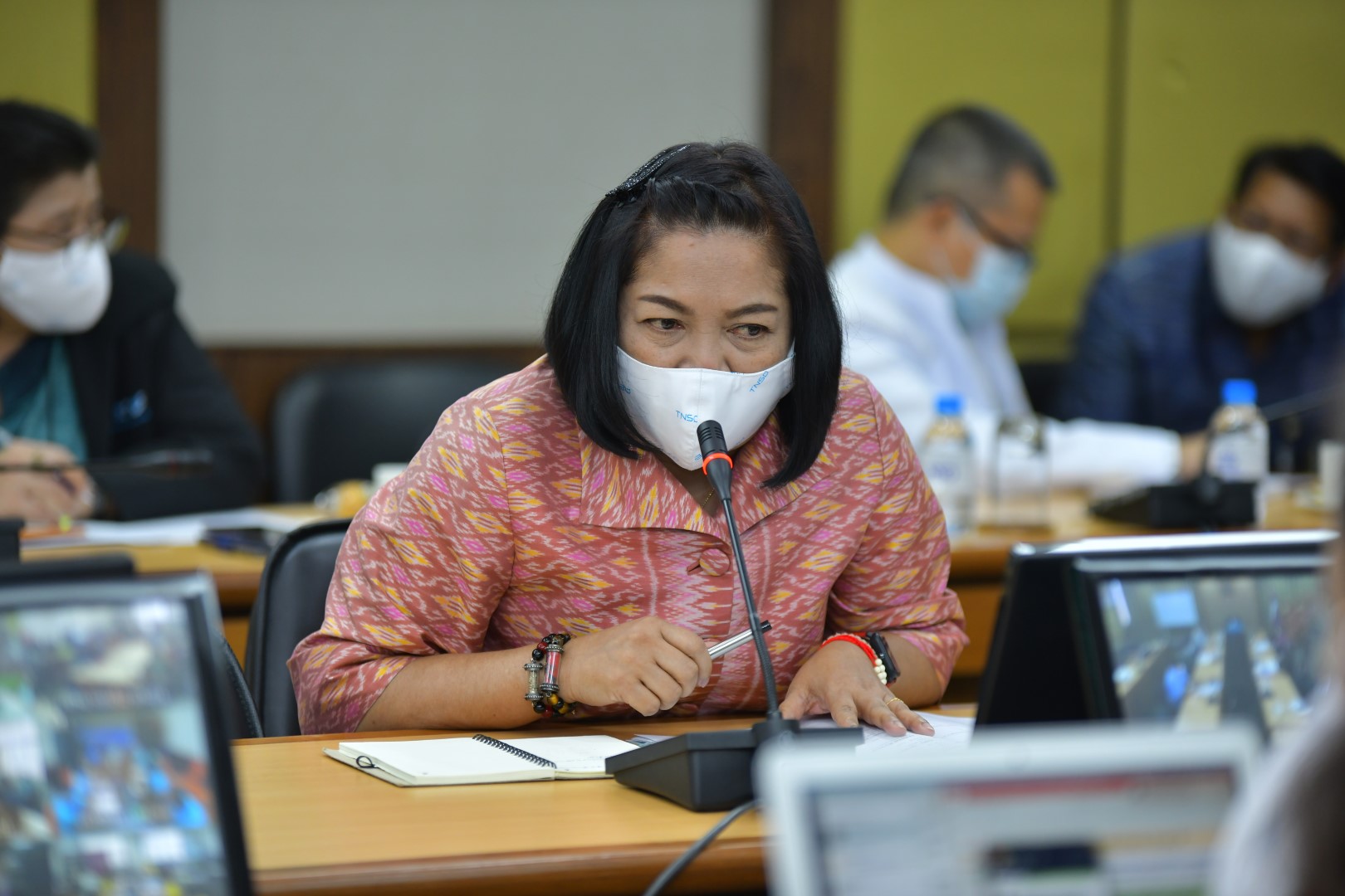 ประชุมมอบนโยบายการทำงาน