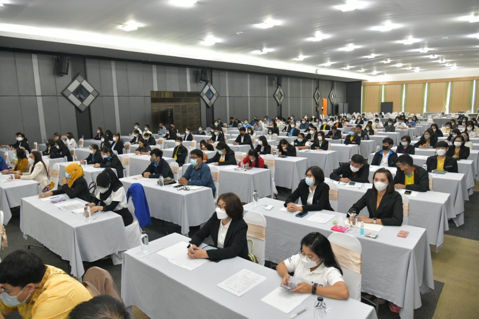 สรุปผลการดำเนินงานและนำเสนอผลข้อมูลพื้นฐานของสถานประกอบการ โครงการสำมะโนธุรกิจ​และอุตสาหกรรม พ.ศ. 2565 ระดับเจ้าหน้าที่ผู้ปฏิบัติงาน