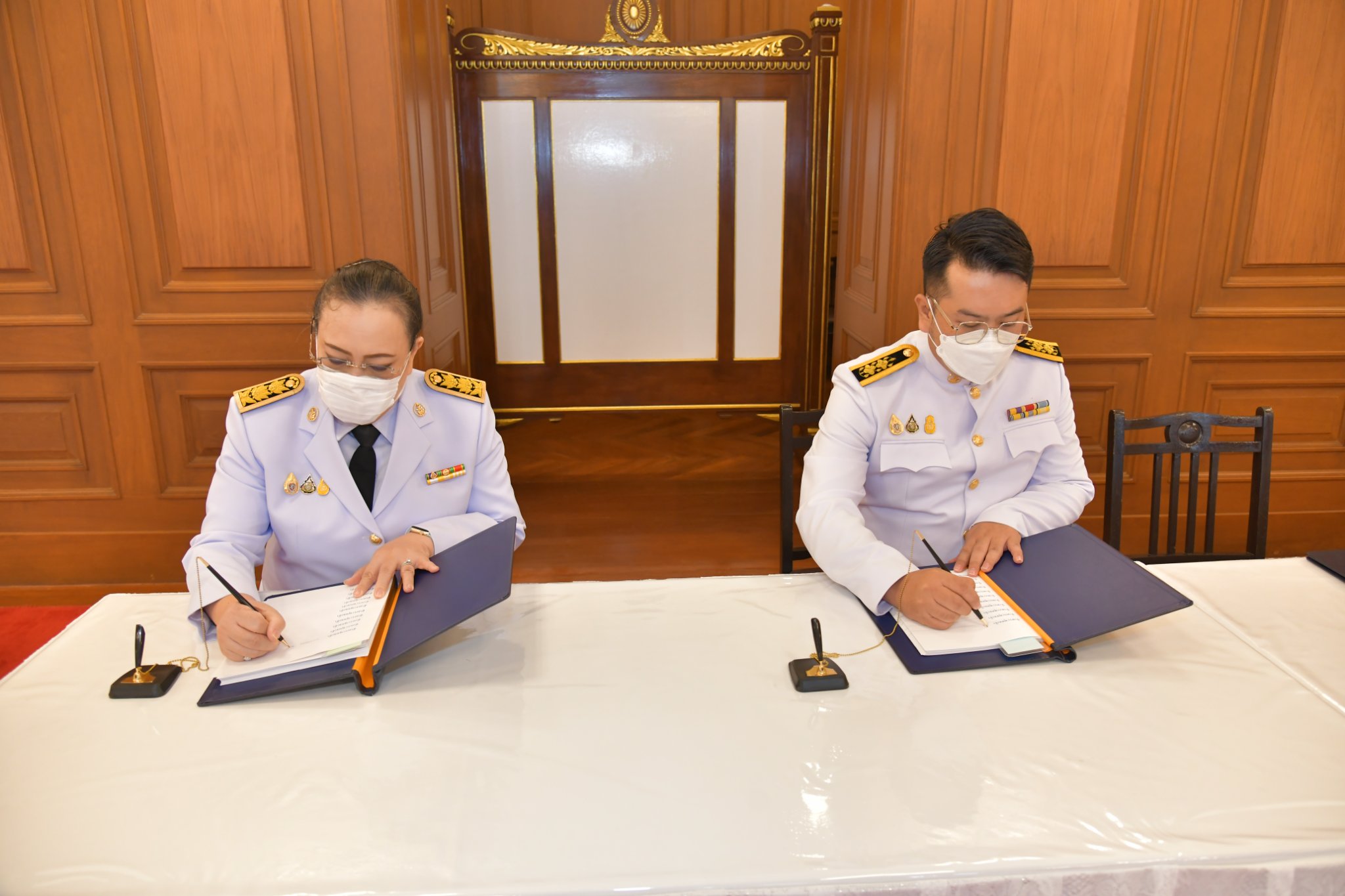 สำนักงานสถิติแห่งชาติ ร่วมลงนามถวายพระพร