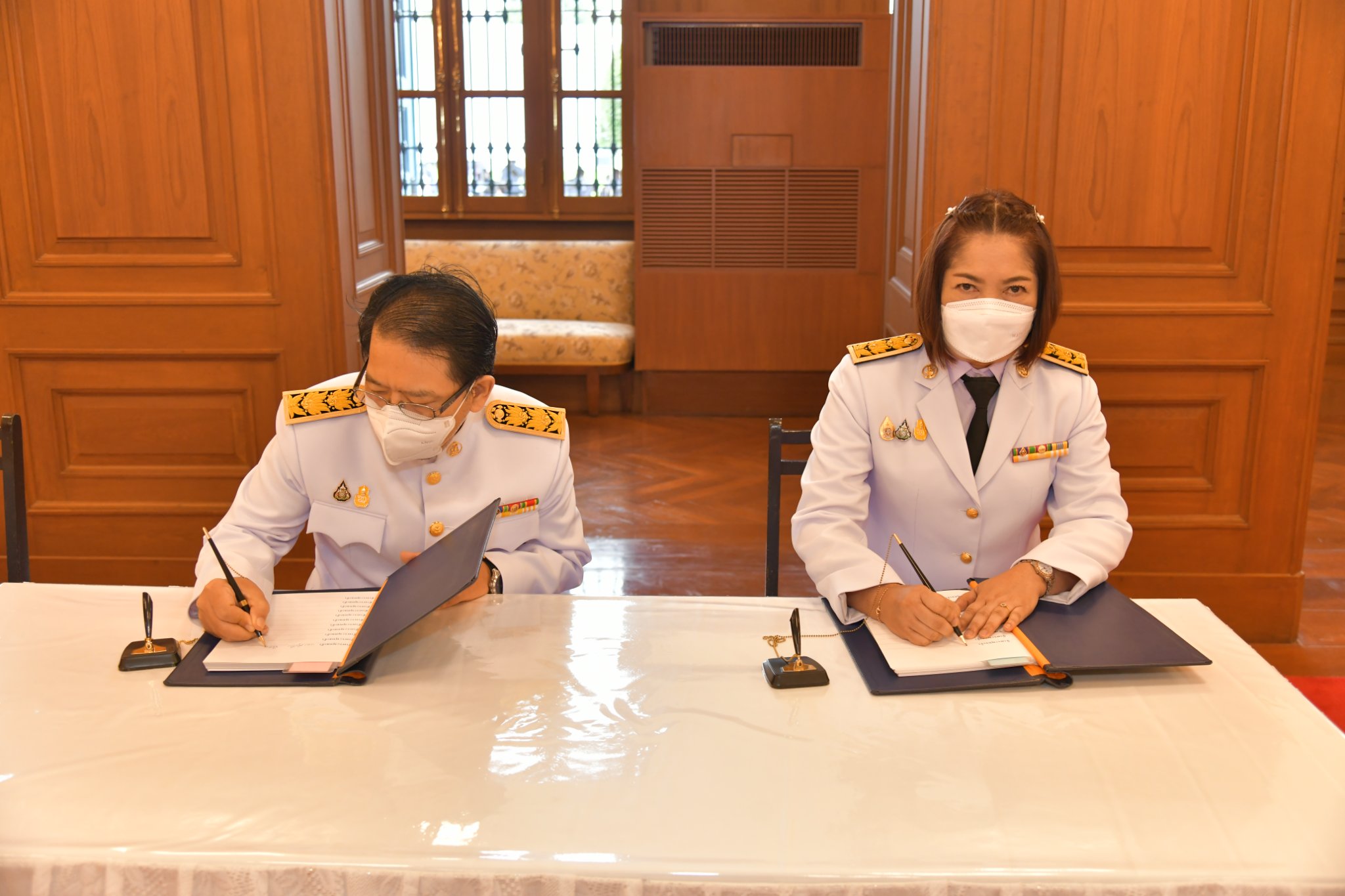 สำนักงานสถิติแห่งชาติ ร่วมลงนามถวายพระพร