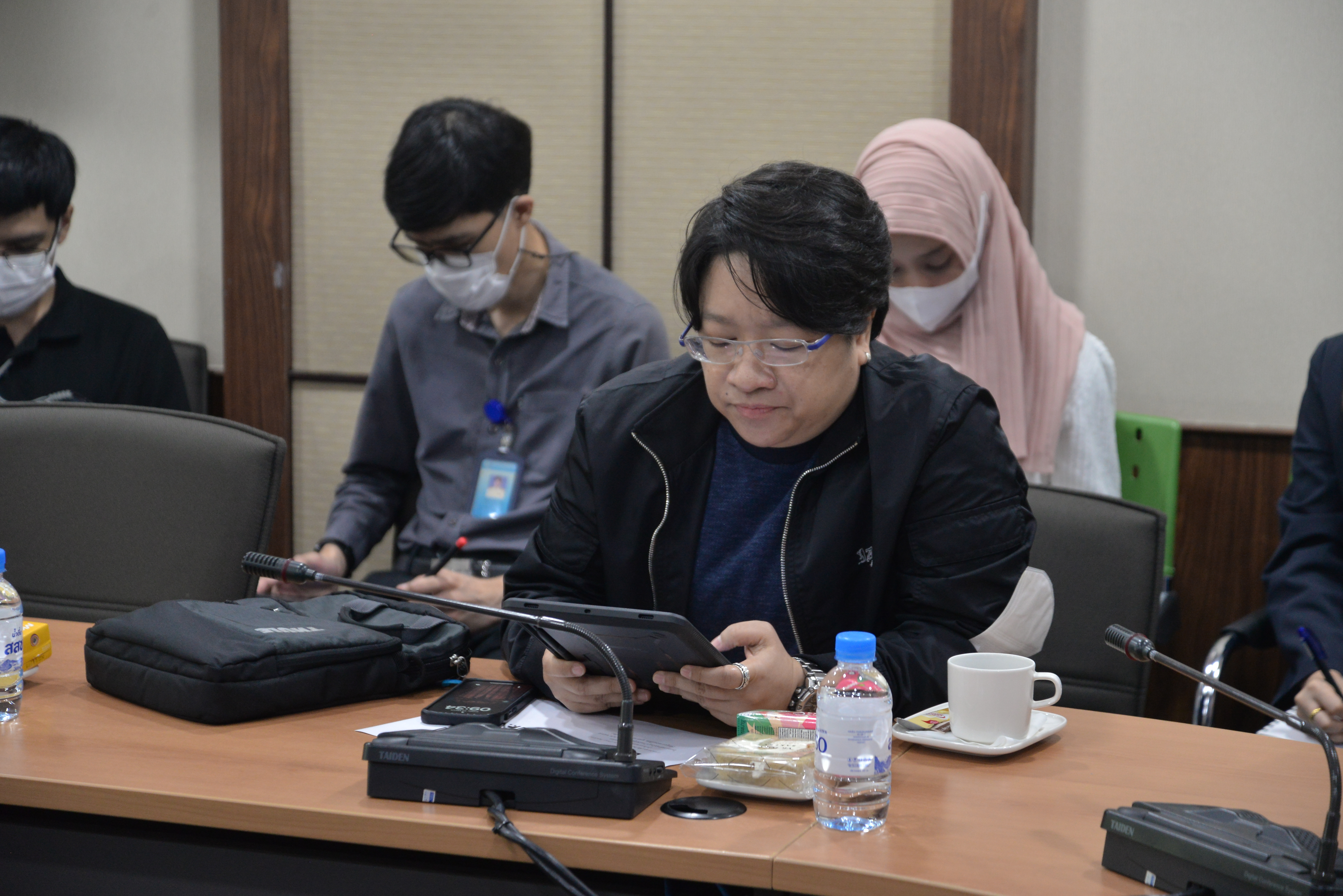 วิพากษ์บทความ (Peer Review)
