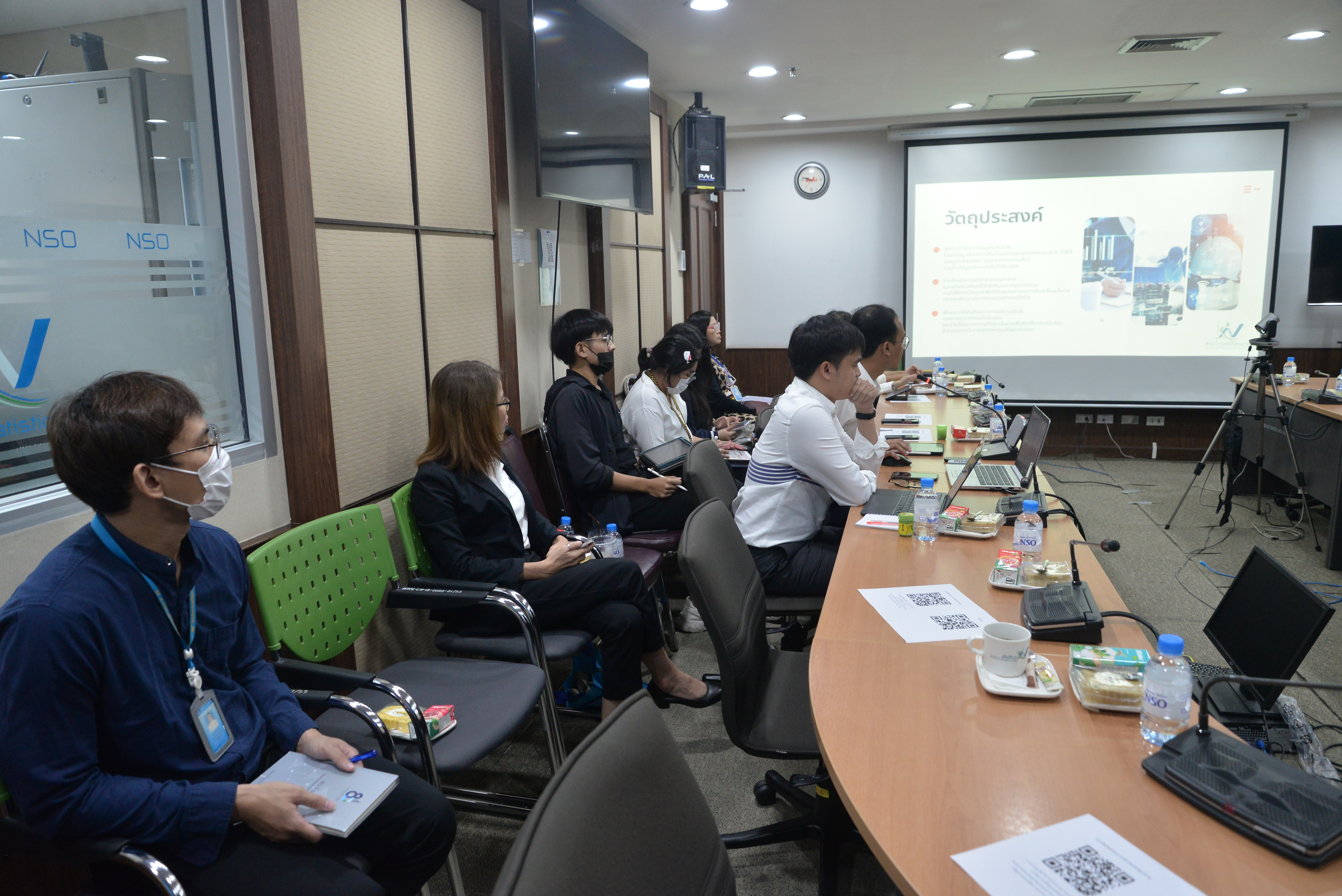 วิพากษ์บทความ (Peer Review)