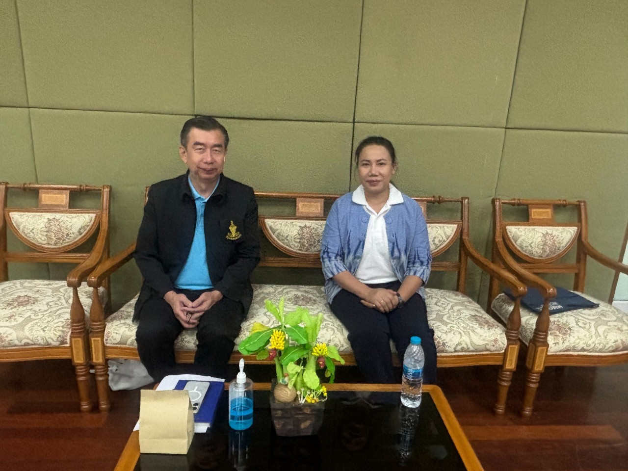 บจ