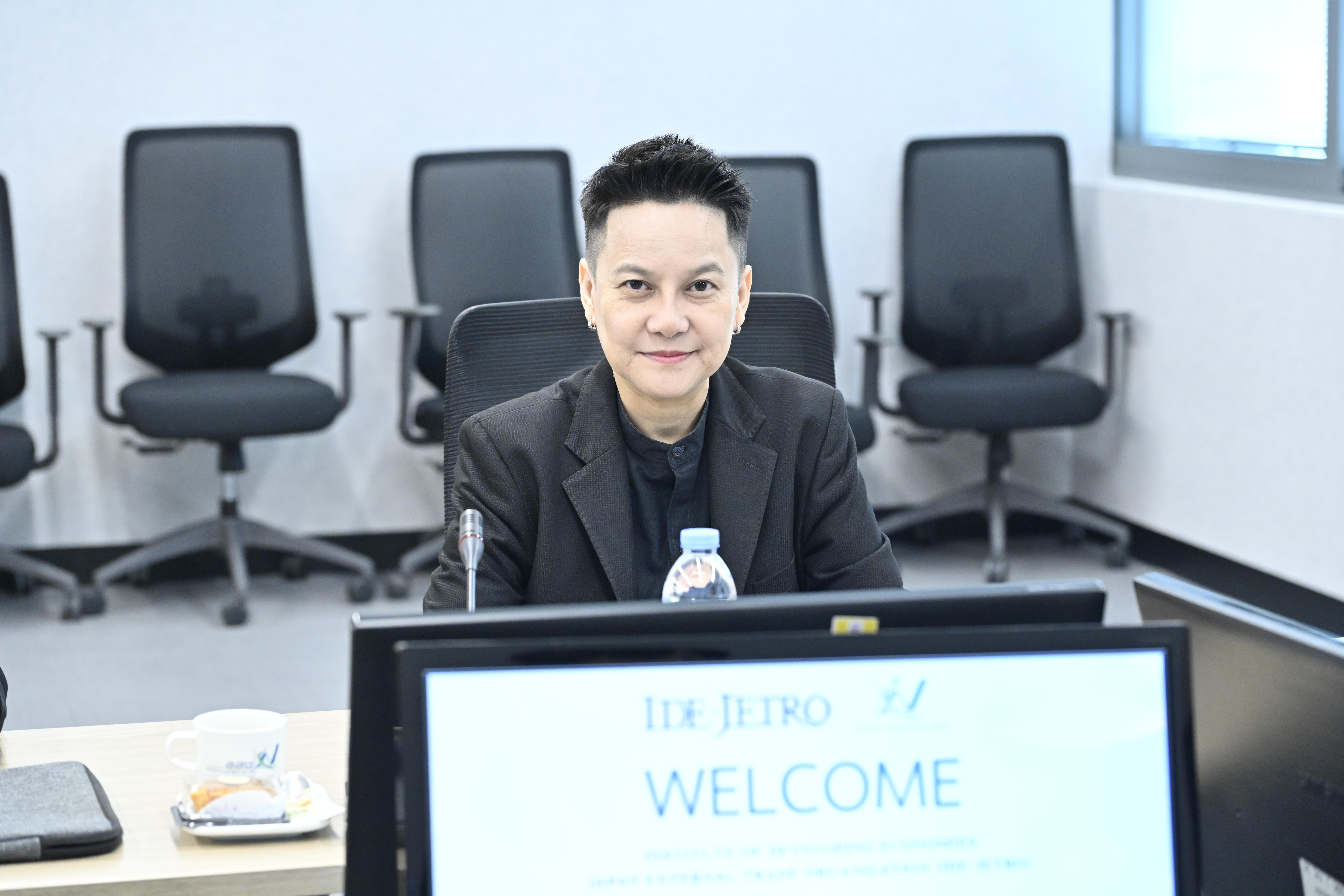 การประชุมการศึกษาดูงานของสถาบันวิจัยเศรษฐกิจการพัฒนา