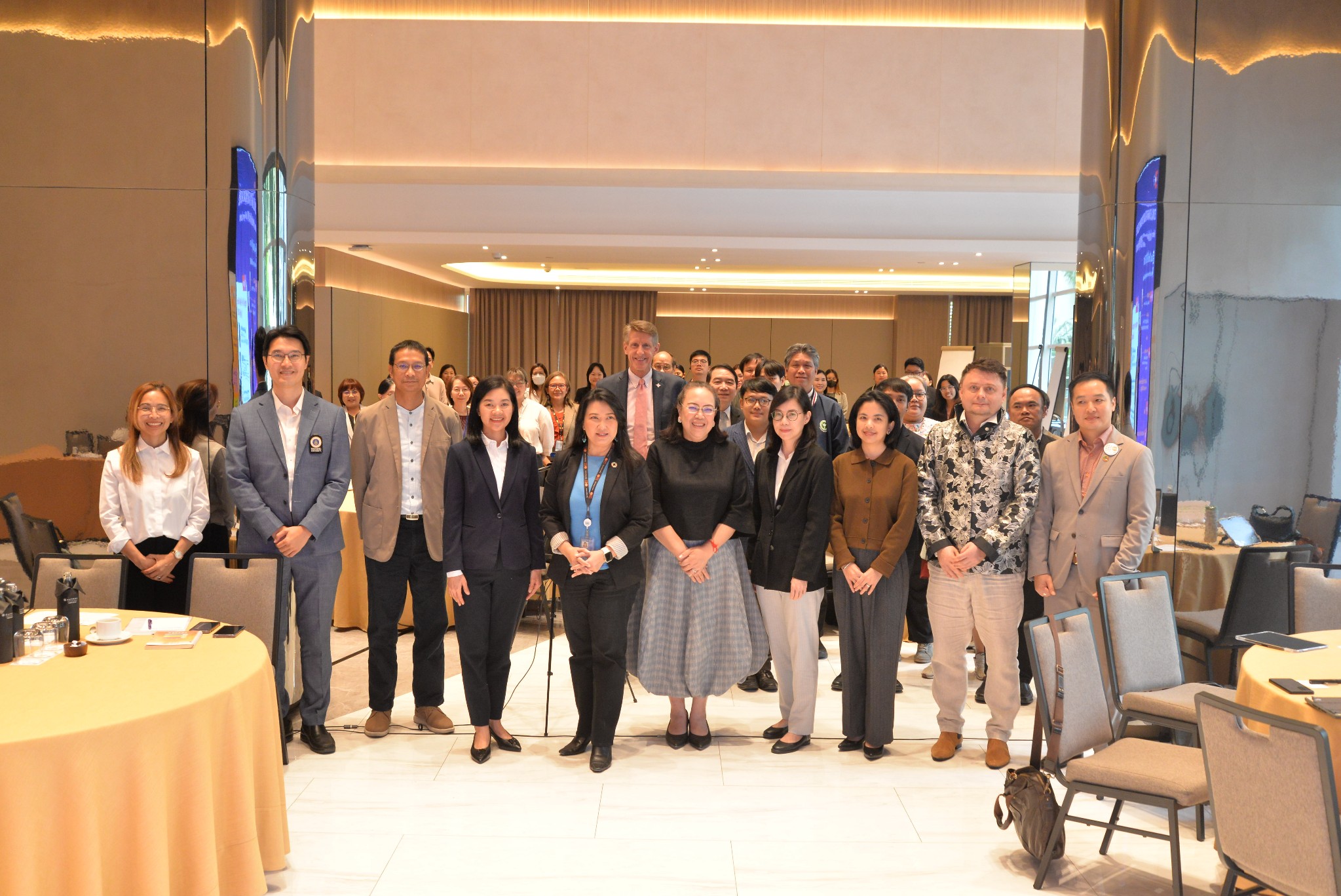 นำเสนอผลการศึกษาประชากรของประเทศไทย