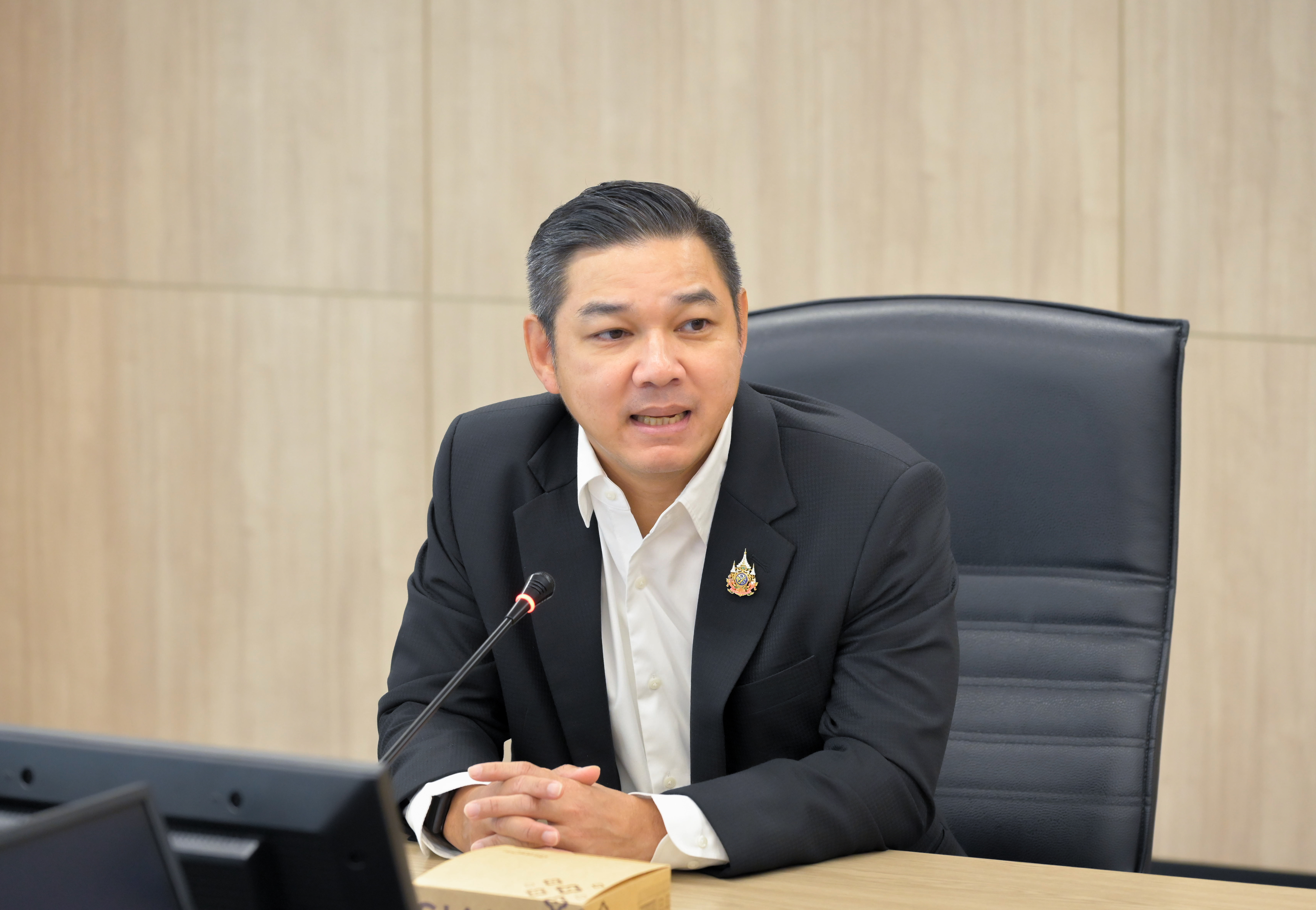 ประชุมหารือการประยุกต์ใช้เทคโนโลยี GIS สำหรับการขับเคลื่อนงานการจัดทำสำมะโนและสำรวจตัวอย่างของสำนักงานสถิติแห่งชาติ กับ บริษัทอีเอสอาร์ไอ (ประเทศไทย) จำกัด