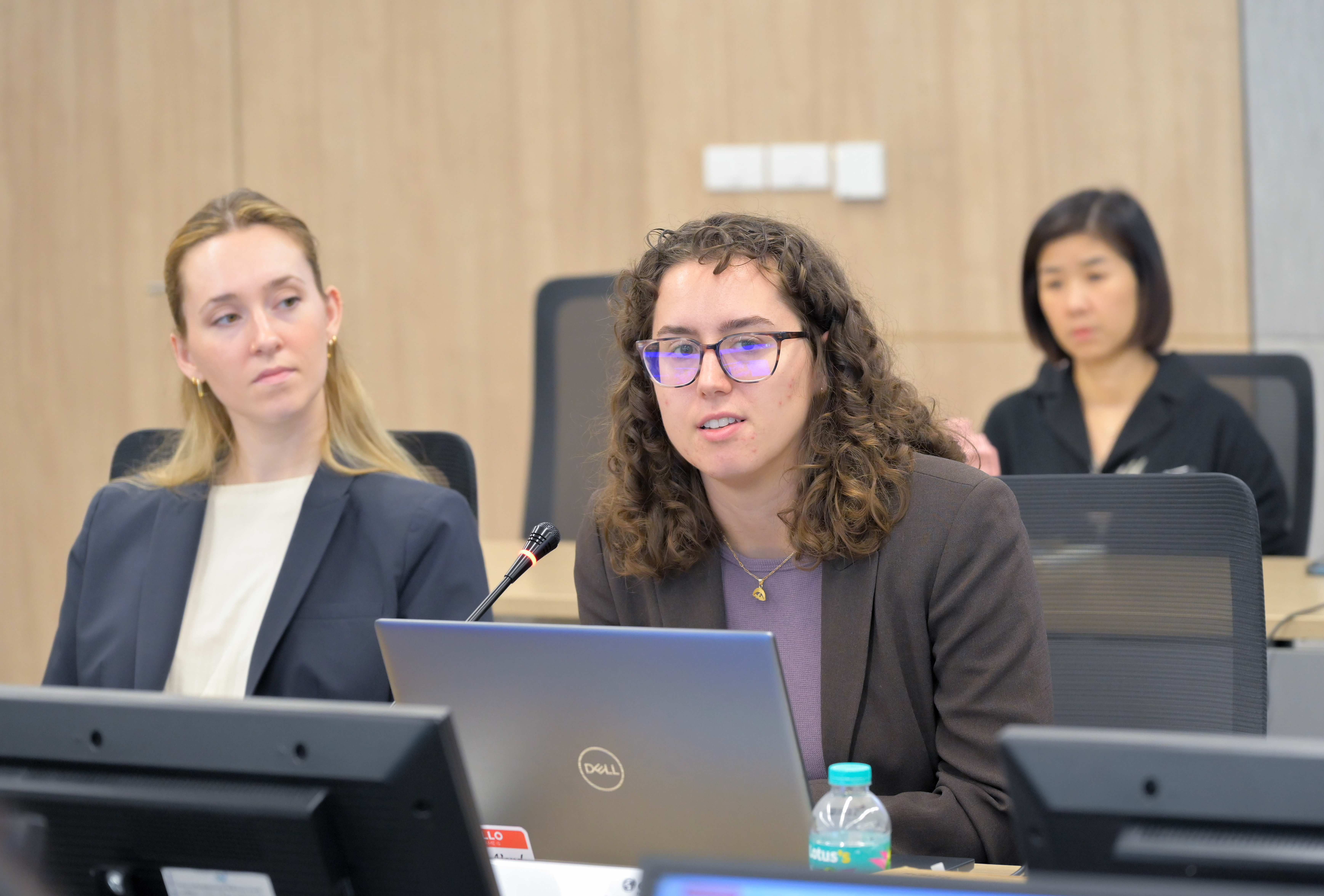 ประชุมหารือการประยุกต์ใช้เทคโนโลยี GIS สำหรับการขับเคลื่อนงานการจัดทำสำมะโนและสำรวจตัวอย่างของสำนักงานสถิติแห่งชาติ กับ บริษัทอีเอสอาร์ไอ (ประเทศไทย) จำกัด