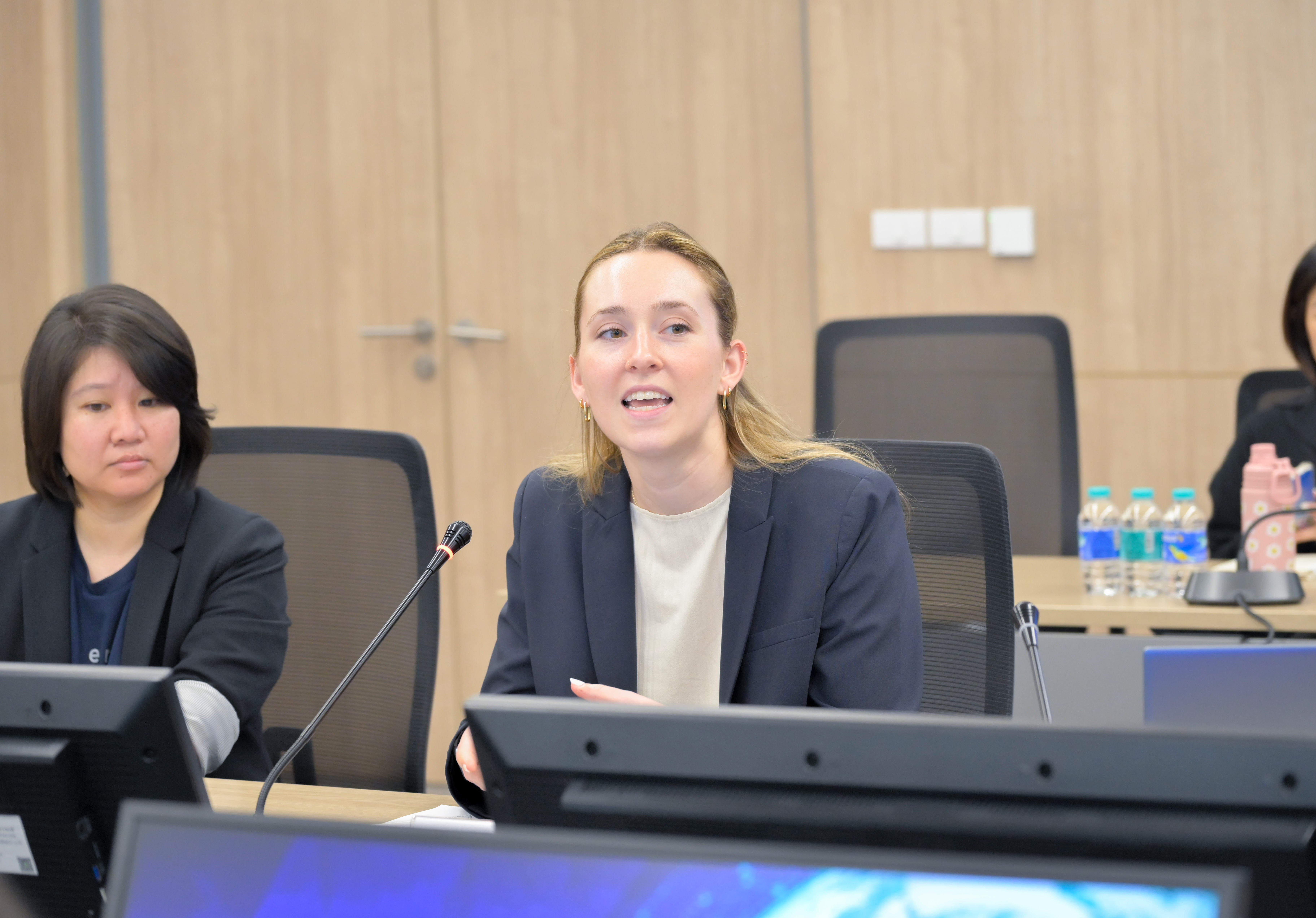 ประชุมหารือการประยุกต์ใช้เทคโนโลยี GIS สำหรับการขับเคลื่อนงานการจัดทำสำมะโนและสำรวจตัวอย่างของสำนักงานสถิติแห่งชาติ กับ บริษัทอีเอสอาร์ไอ (ประเทศไทย) จำกัด