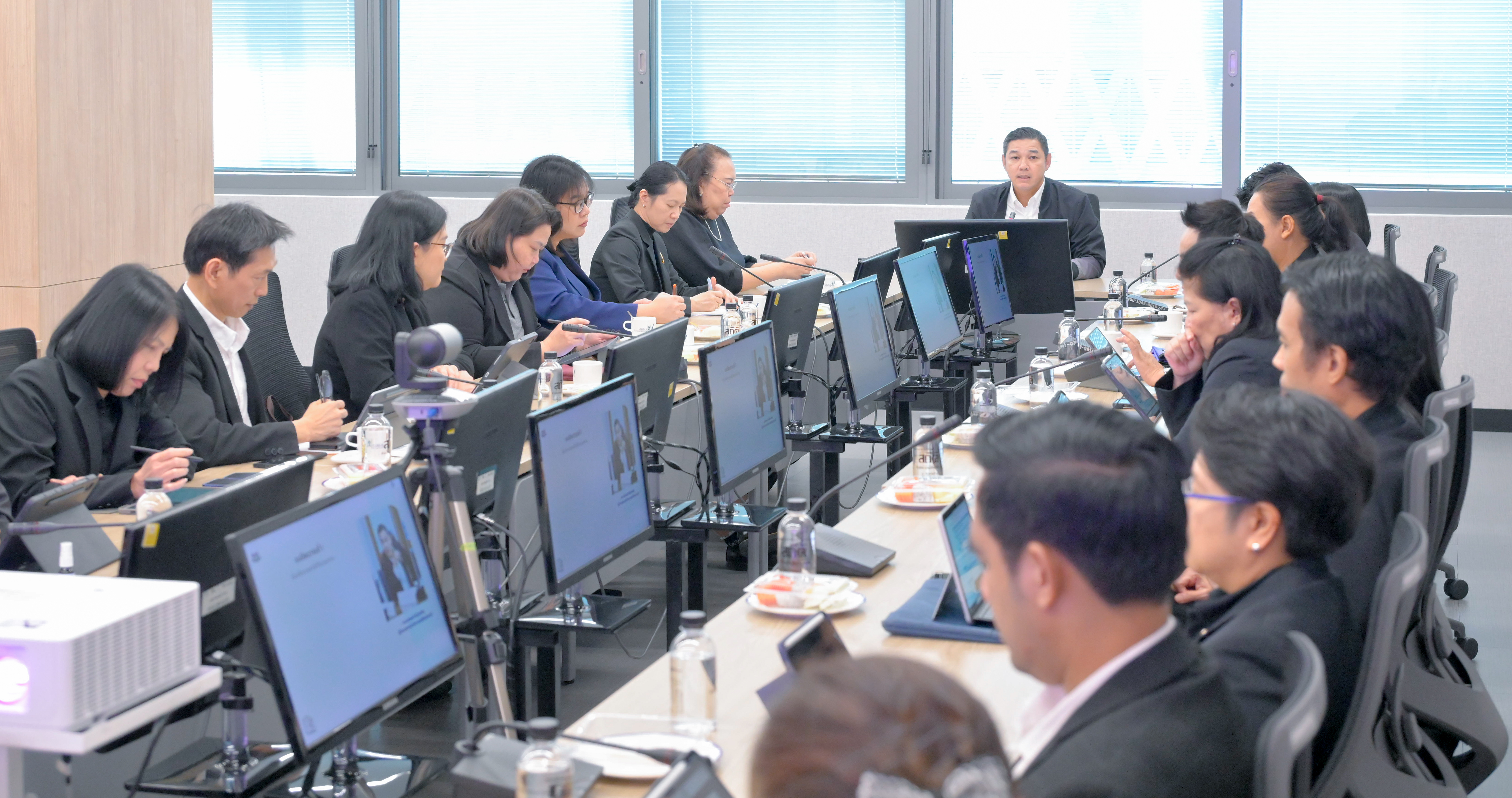 ประชุมผู้บริหารสำนักงานสถิติแห่งชาติ ครั้งที่ 4