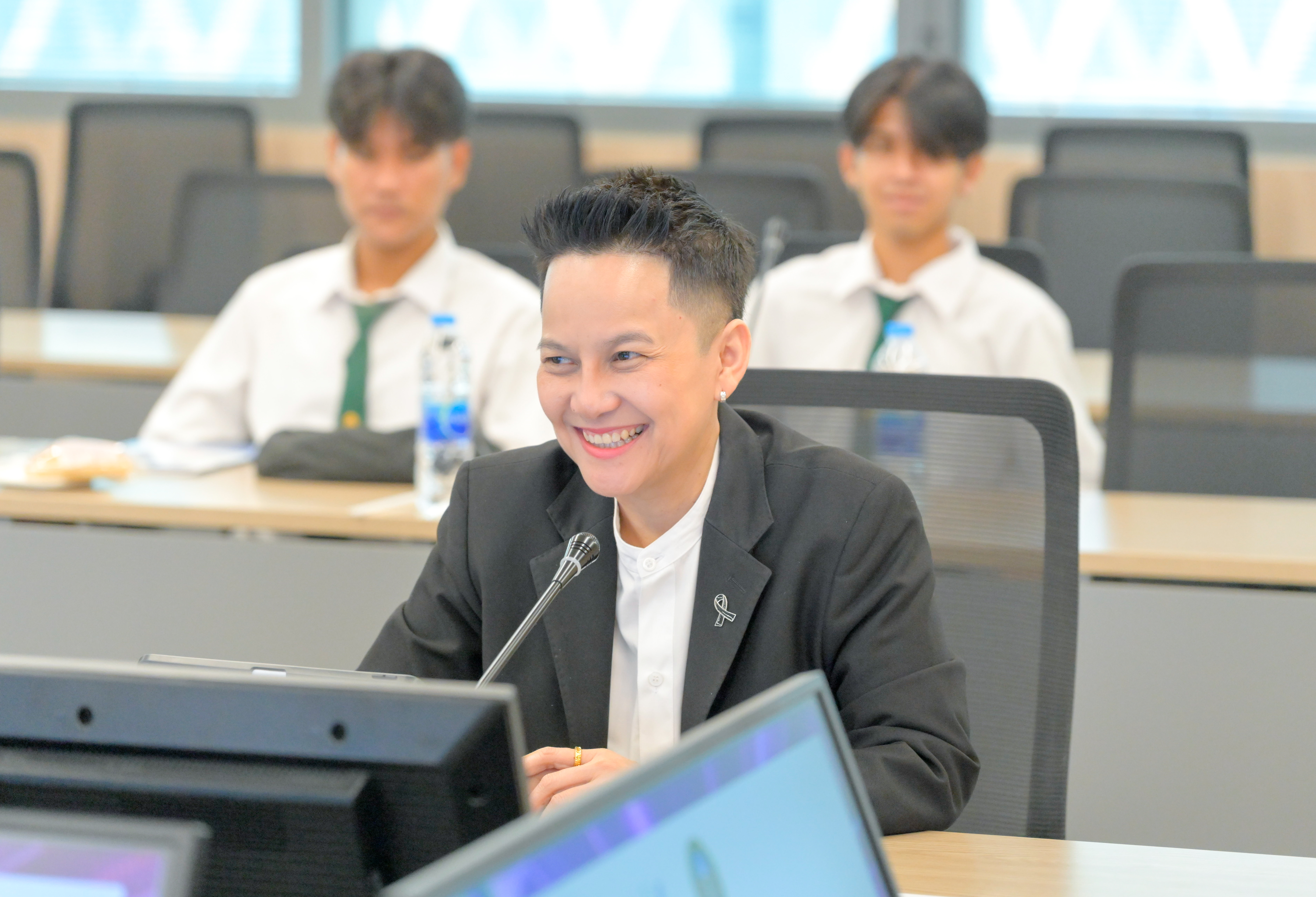 กิจกรรมศึกษาดูงานให้แก่คณาจารย์และนักศึกษาจากมหาวิทยาลัยราชภัฏวไลยอลงกรณ์ ในพระบรมราชูปถัมภ์