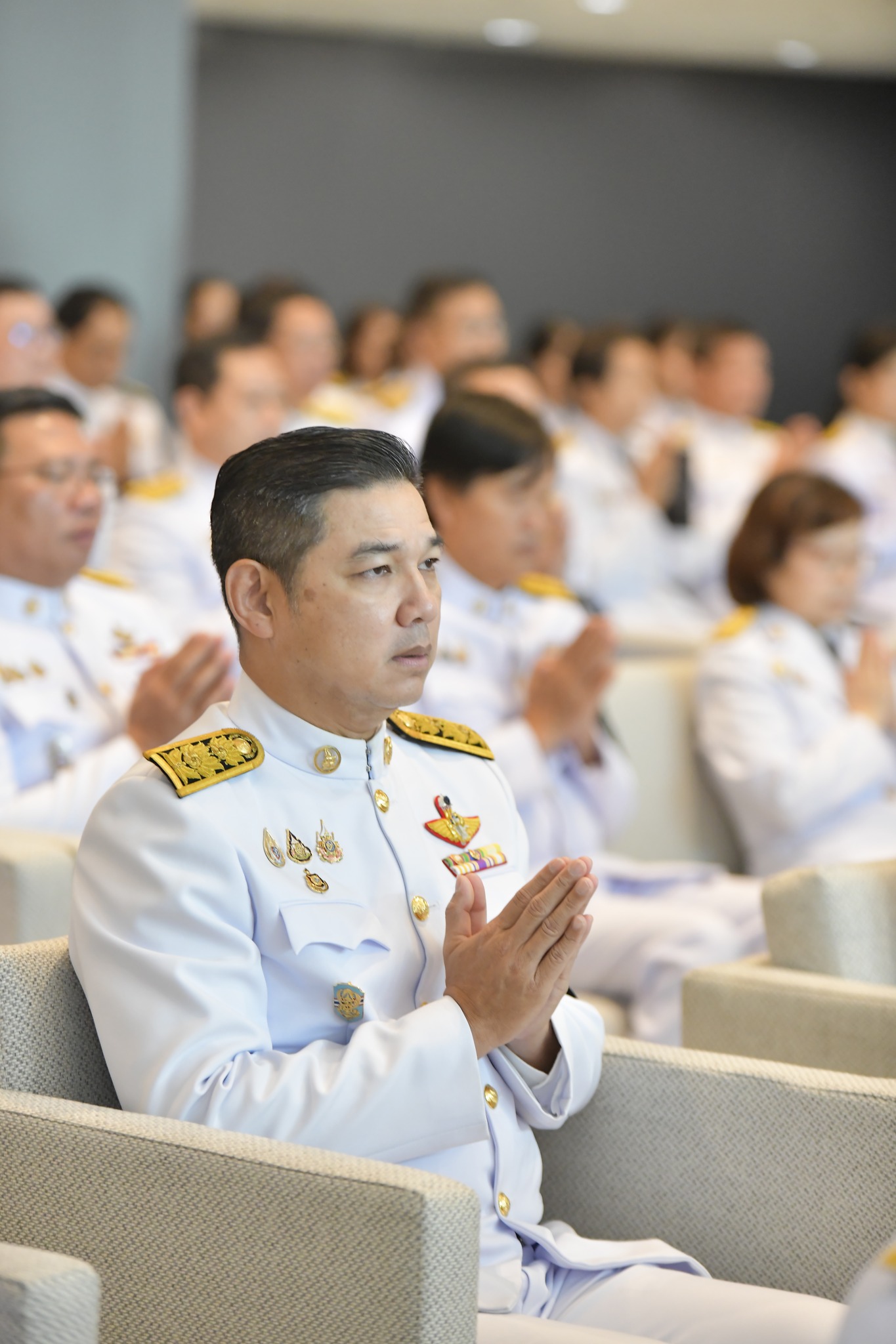 ร่วมพิธีบำเพ็ญกุศล