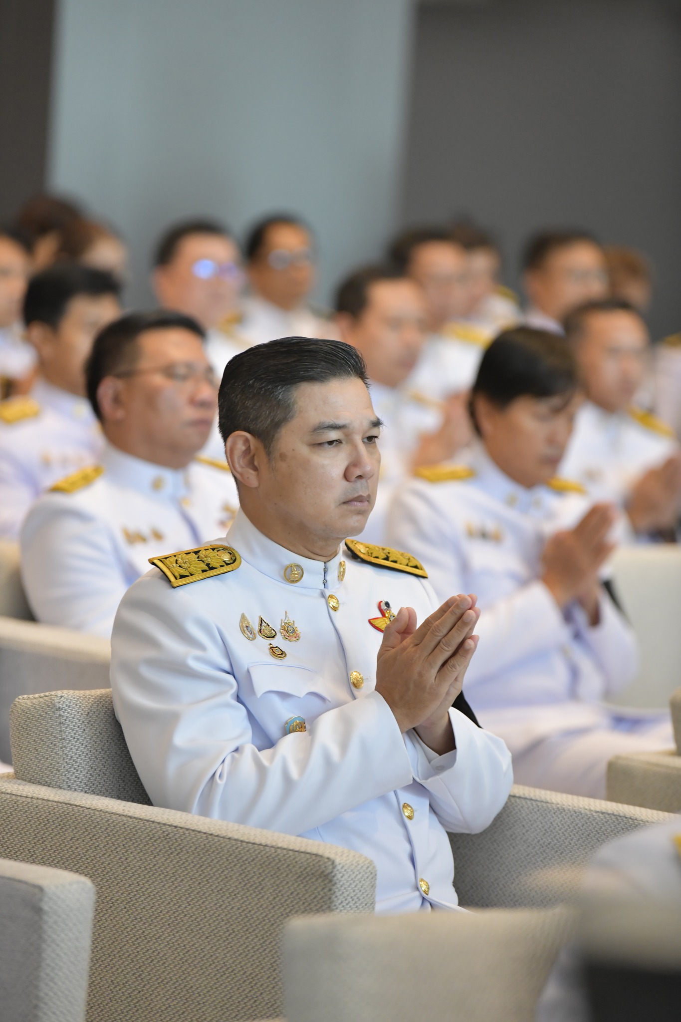 ร่วมพิธีบำเพ็ญกุศล
