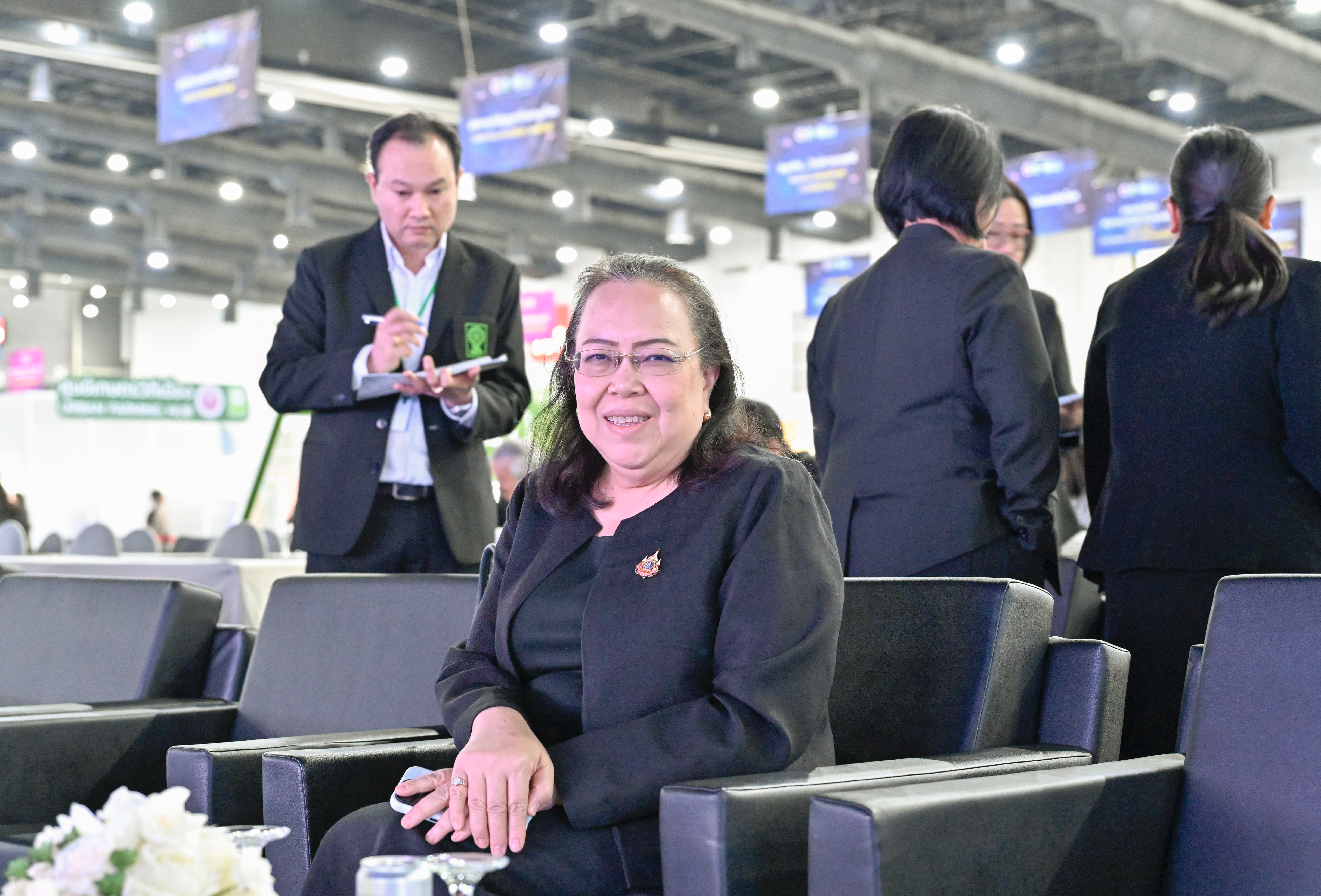 ร่วมลงนามบันทึกข้อตกลงความร่วมมือบูรณาการการสำรวจข้อมูลด้านการวิจัย