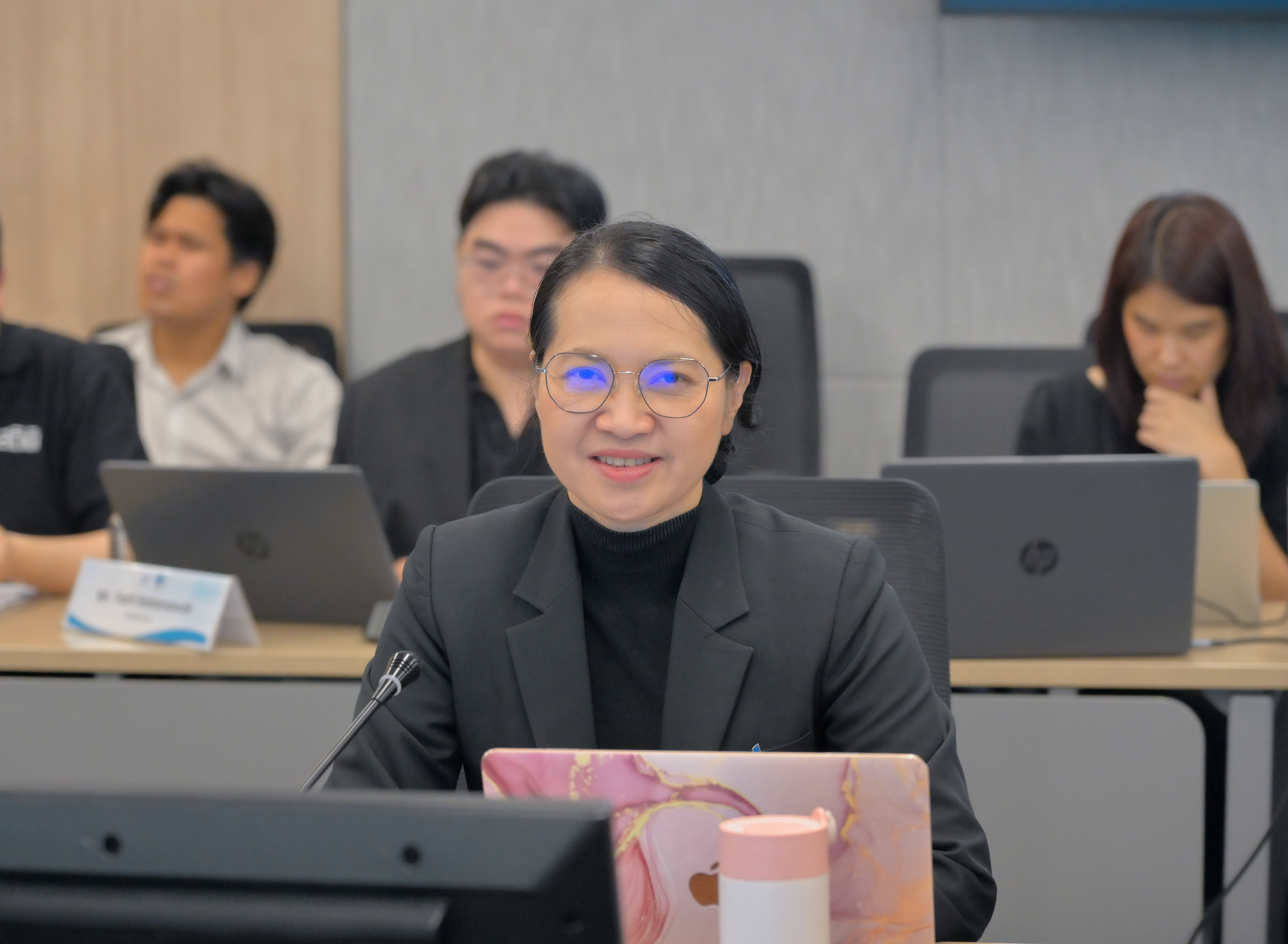 ประชุม OECD